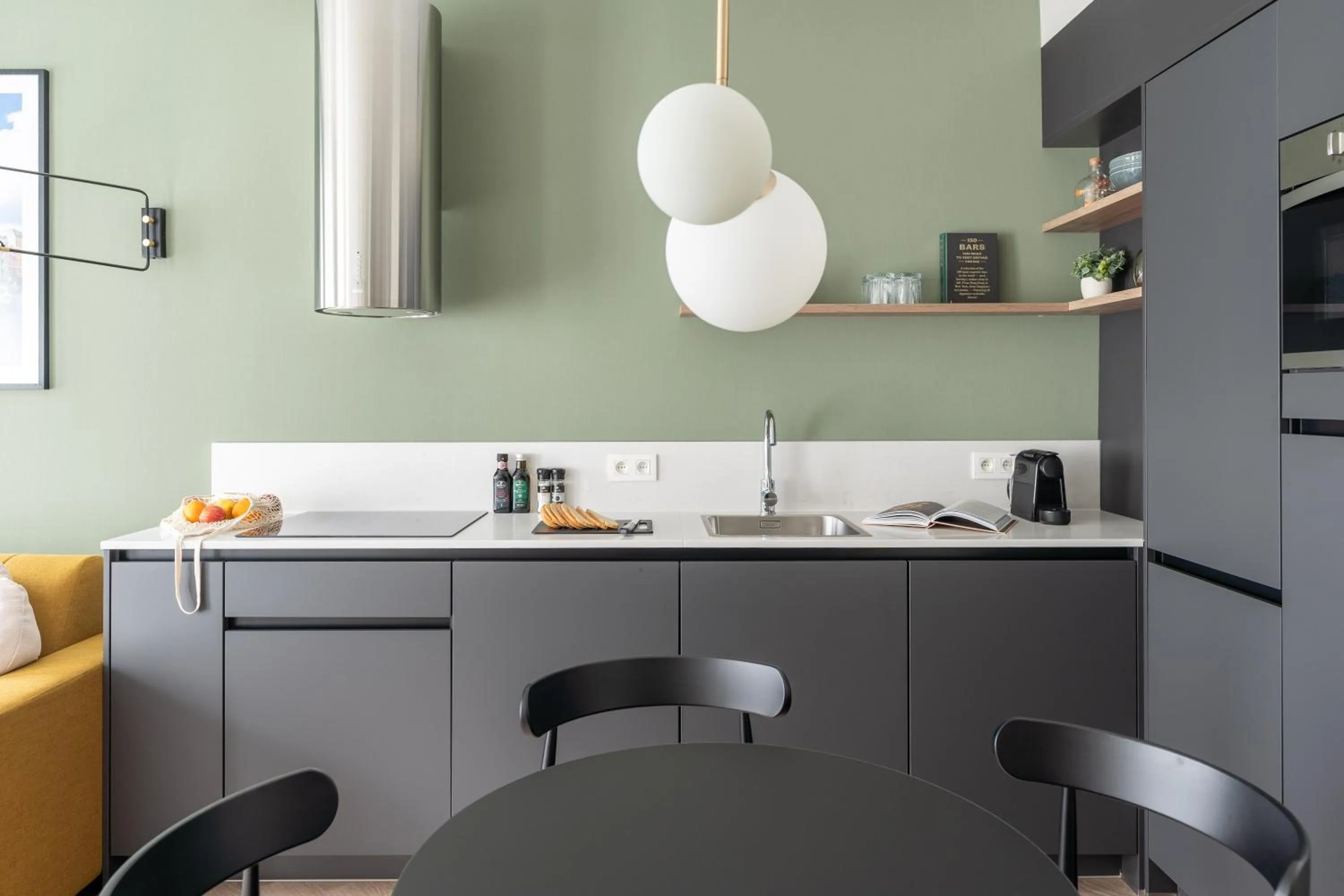 Kitchen or kitchenette in YAYS Antwerp Opera by Numa