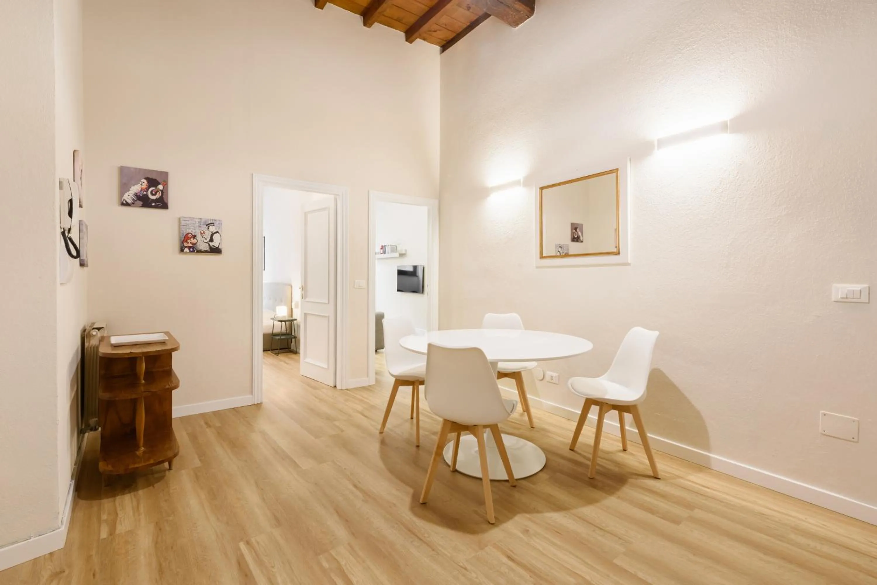 Dining area in Orsanmichele View by Mmega