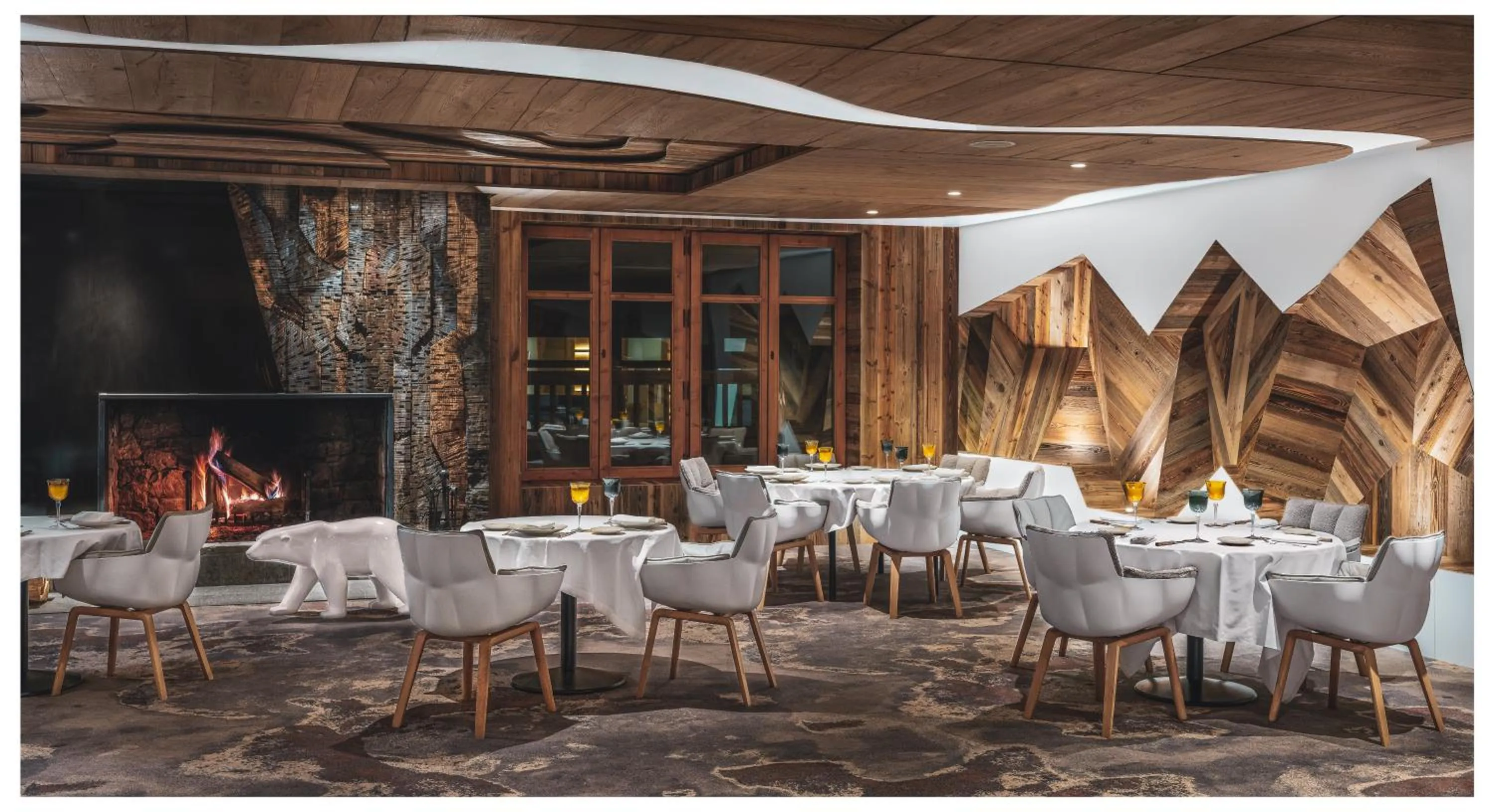 Restaurant/places to eat in Hôtel Les Barmes De l'Ours