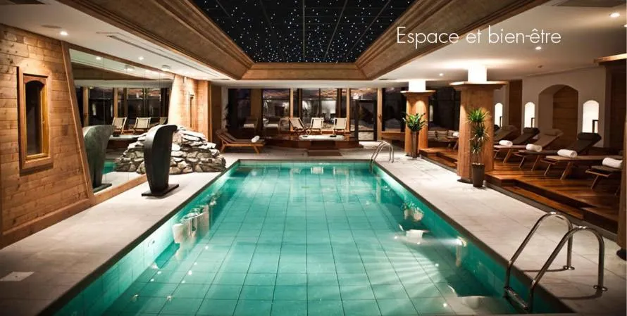 Spa and wellness centre/facilities in Hôtel Les Barmes De l'Ours