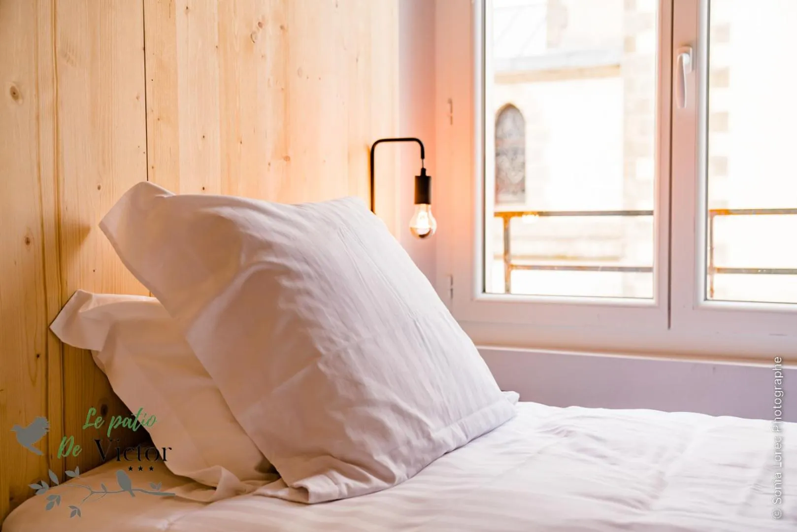 Bed in Hôtel Le Patio de Victor, Lorient