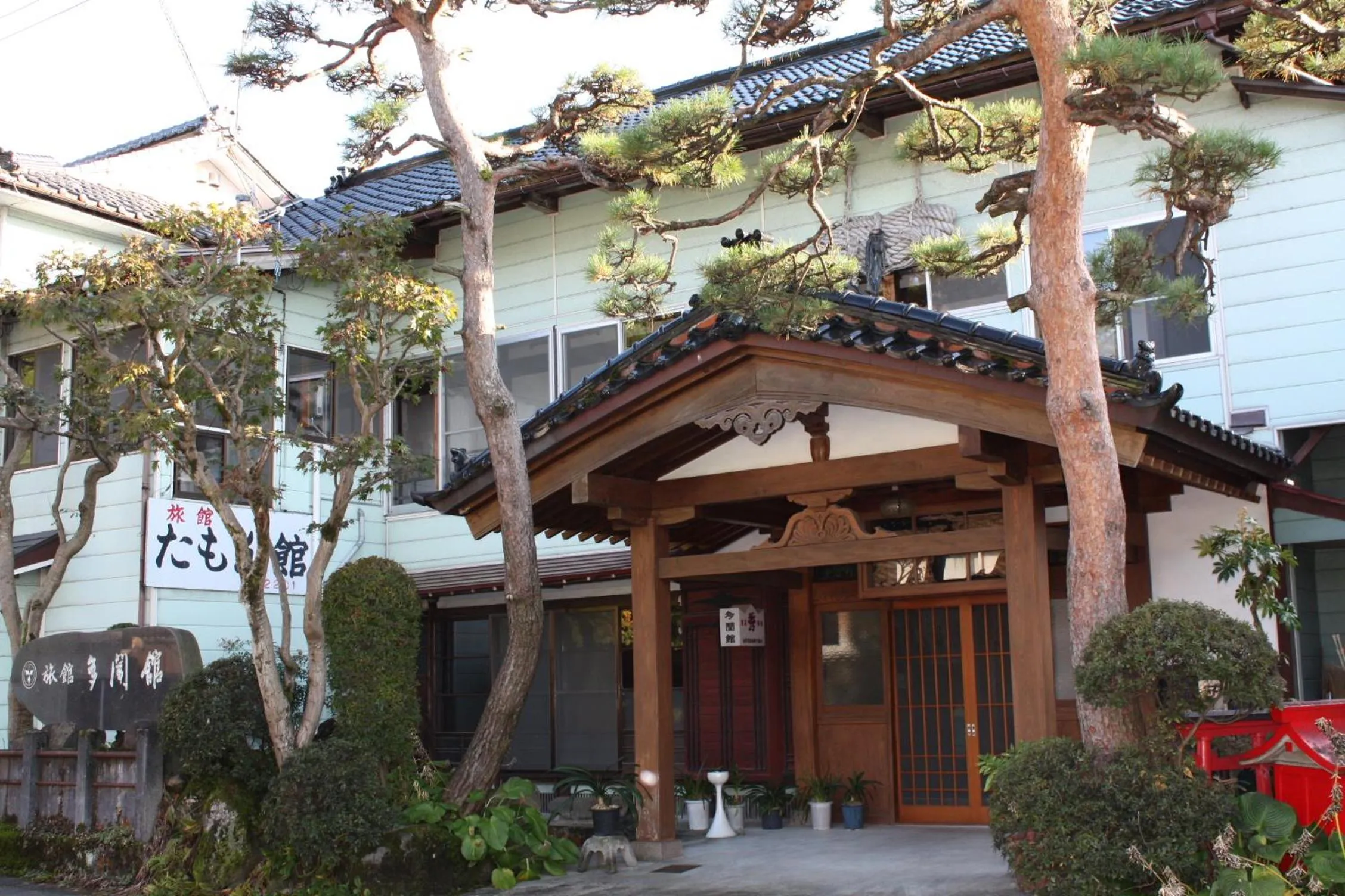 Facade/entrance in Tamonkan