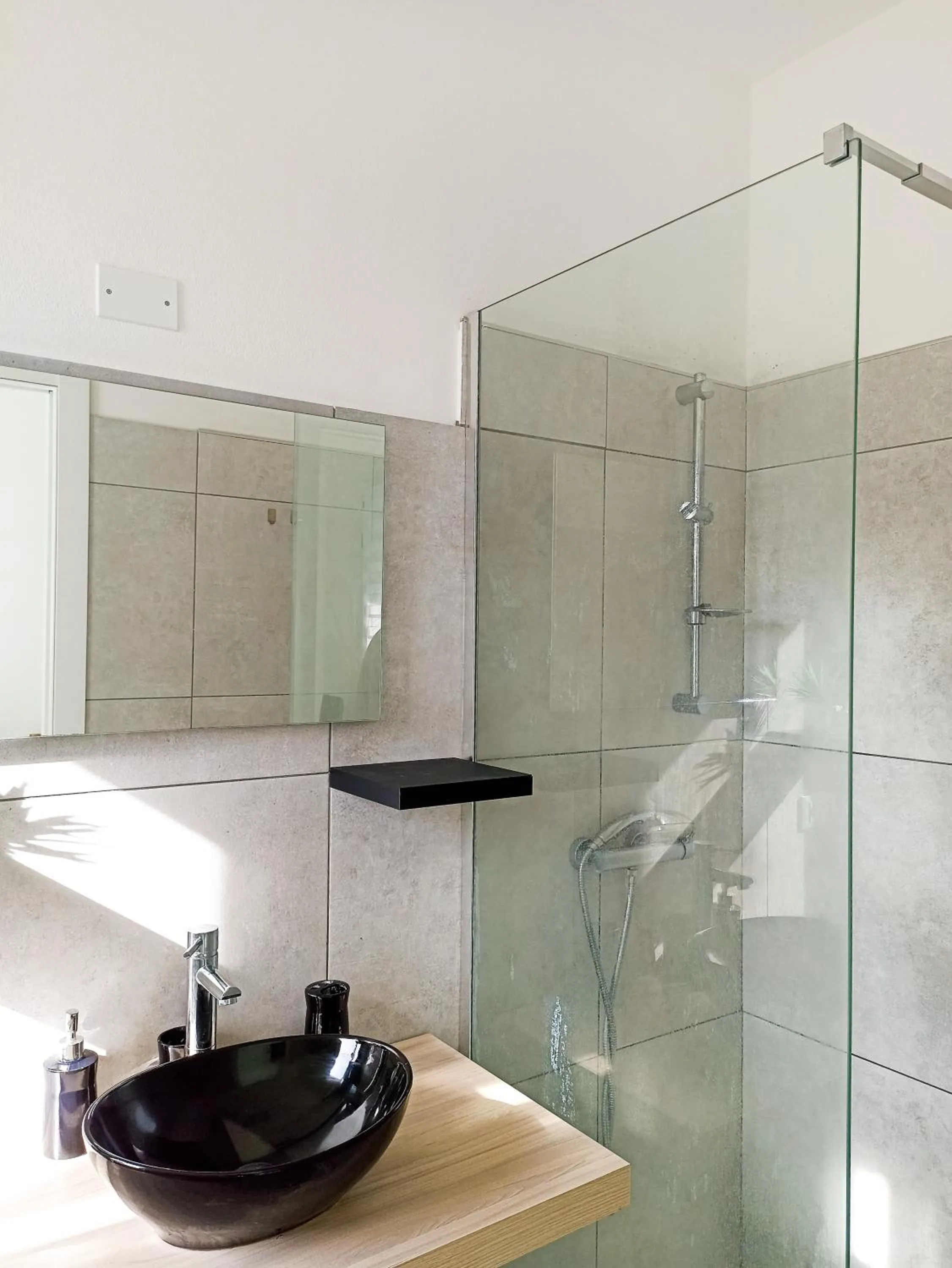 Shower in Kolossoi Guest House