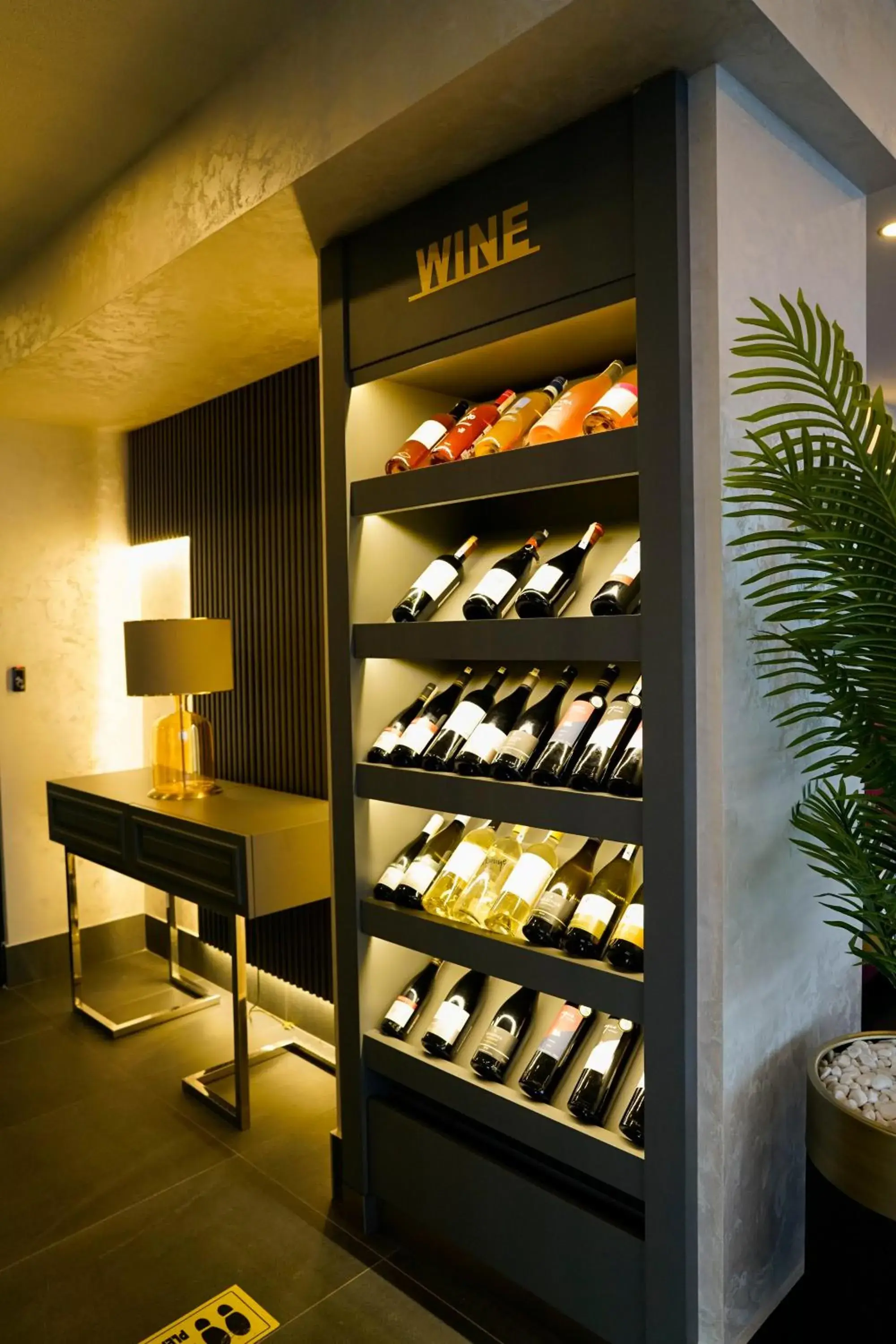 Restaurant/places to eat in Türkay Hotel Restaurant/places to eat in Türkay Hotel