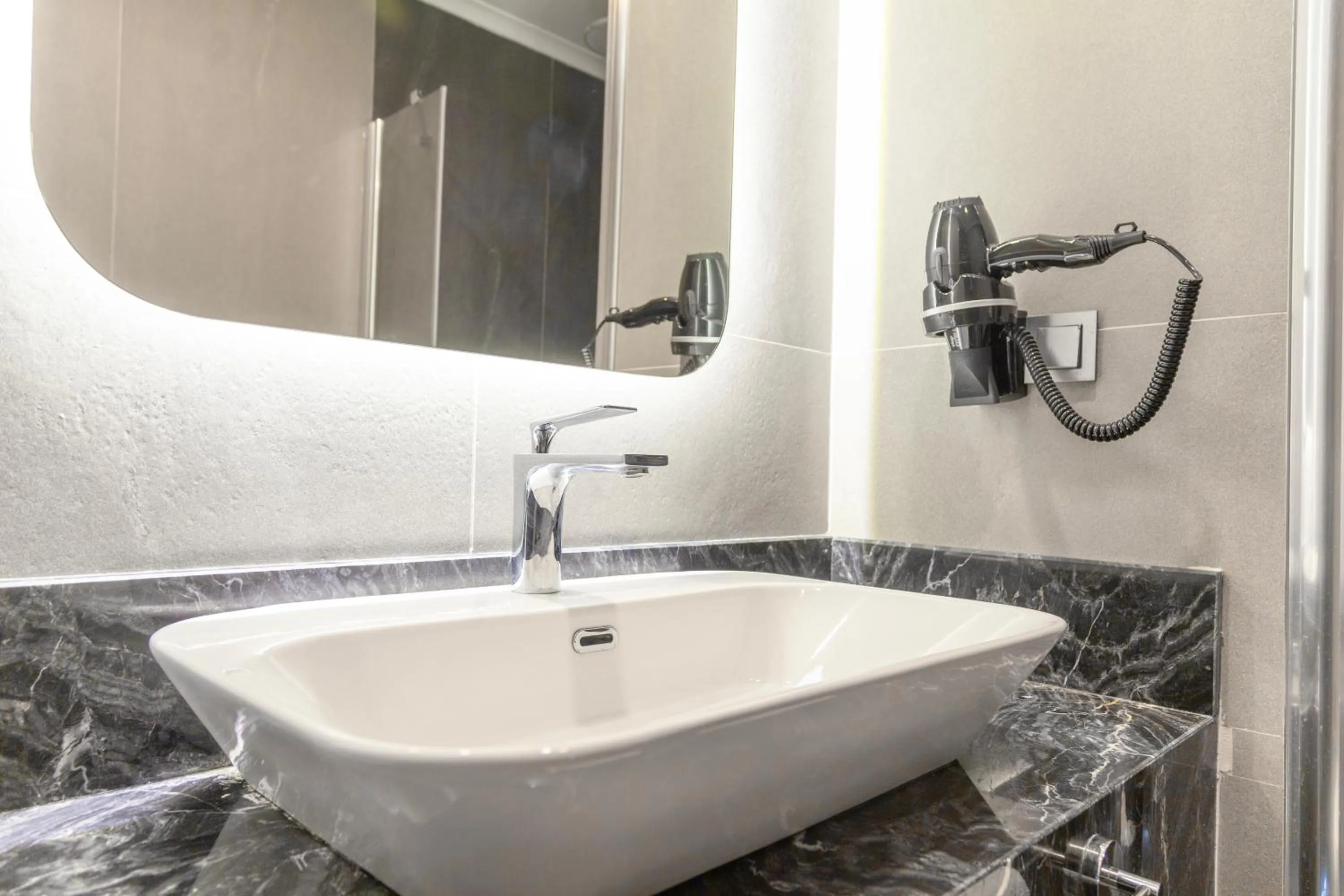 Bathroom in Türkay Hotel