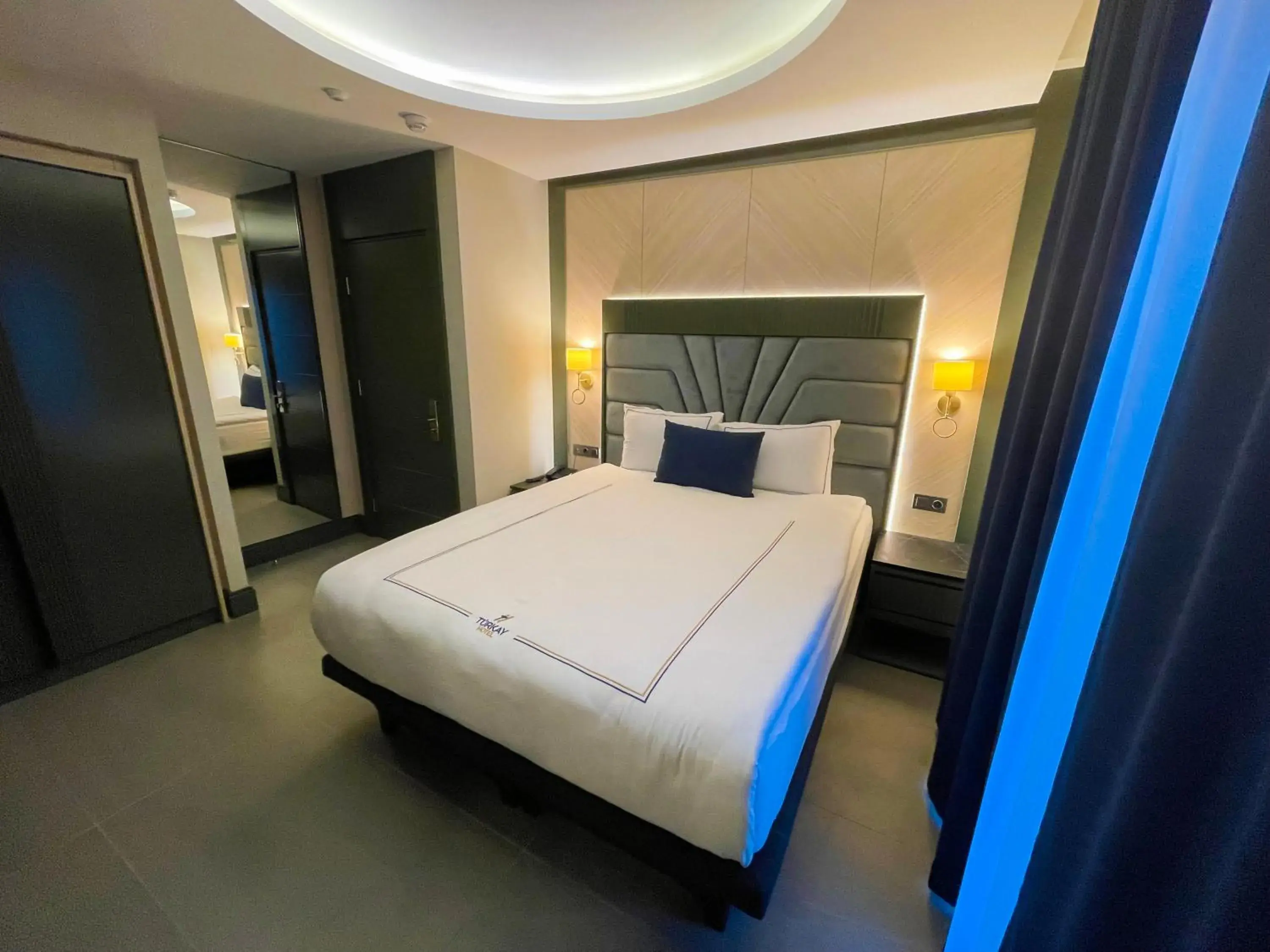 Photo of the whole room, Bed in Türkay Hotel Photo of the whole room, Bed in Türkay Hotel