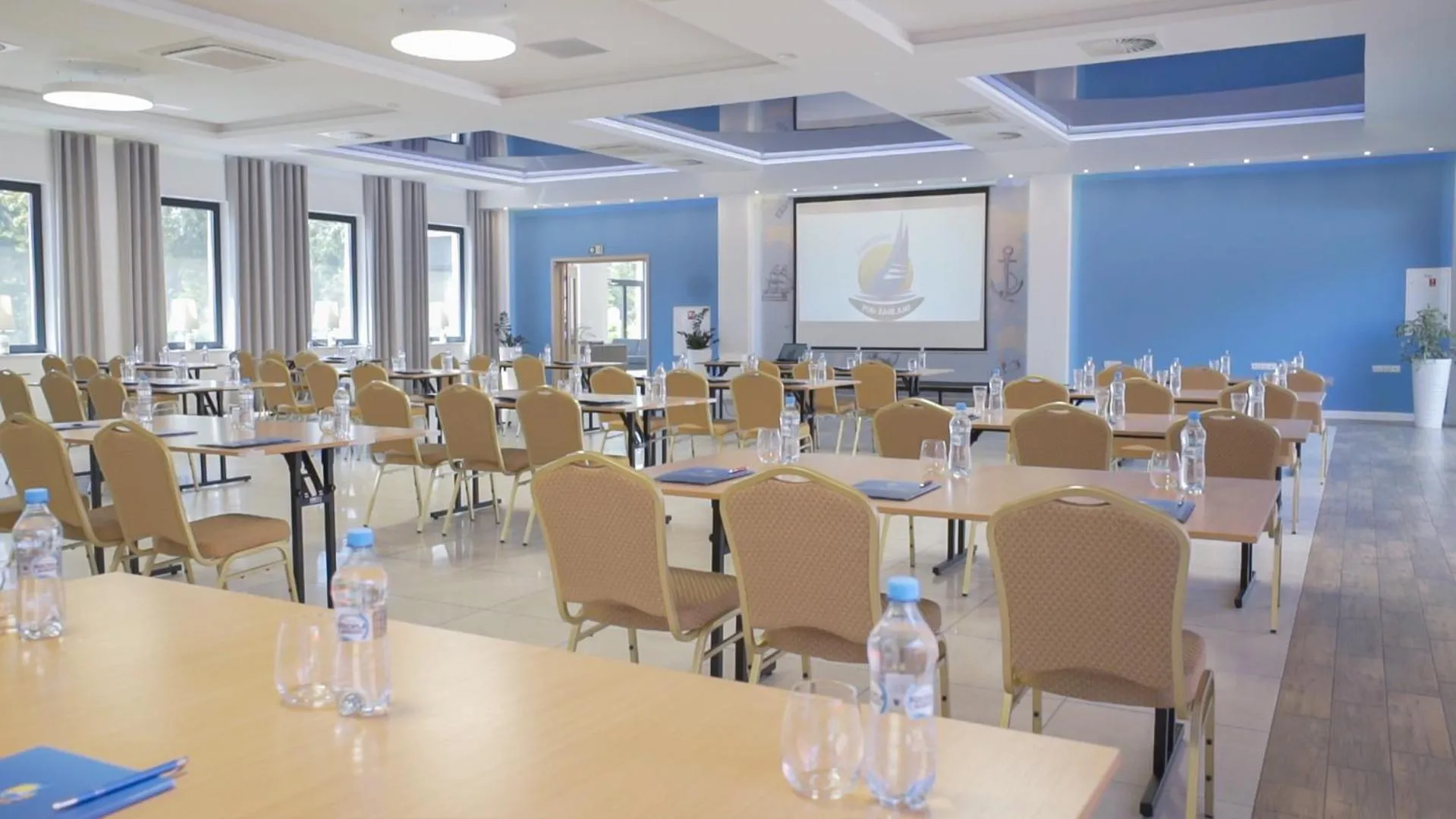 Business facilities in Gościniec pod Żaglami