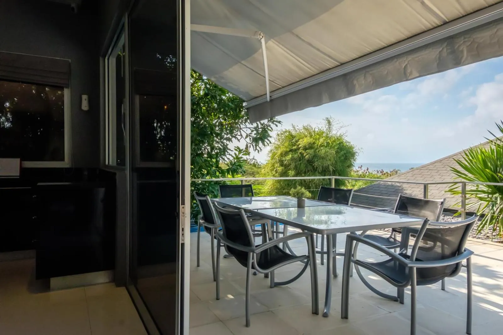 Balcony/Terrace in Suluban Cliff Bali Villa