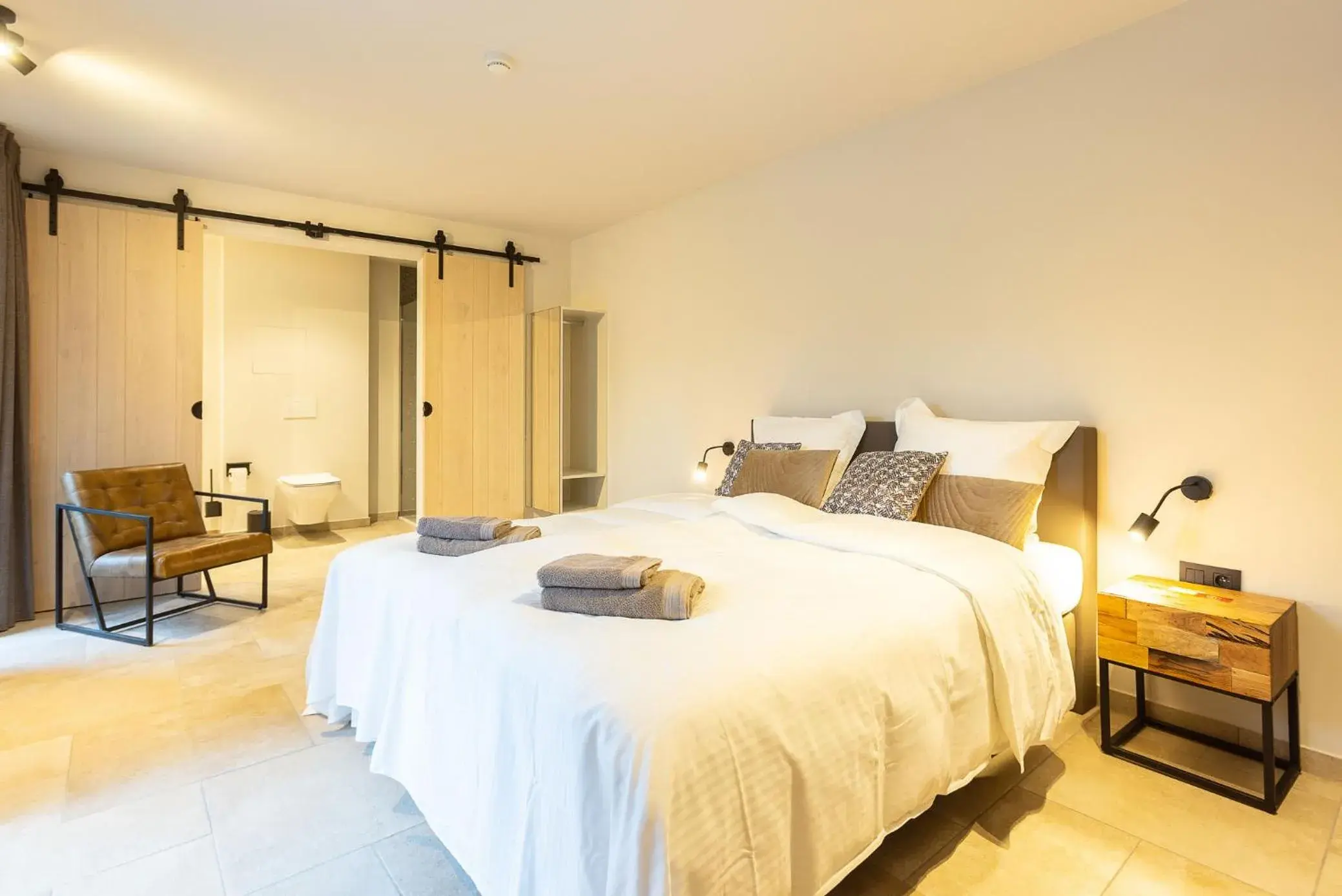 Double Room - single occupancy - Disability Access in 't Verschil Double Room - single occupancy - Disability Access in 't Verschil