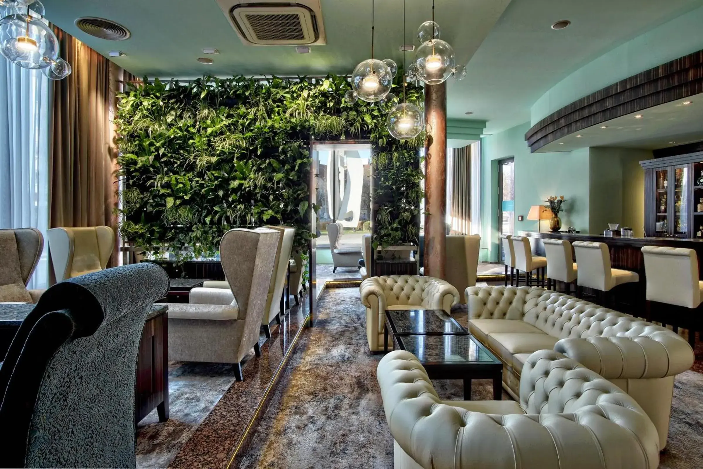 Restaurant/places to eat in Hotel Continental Restaurant/places to eat in Hotel Continental