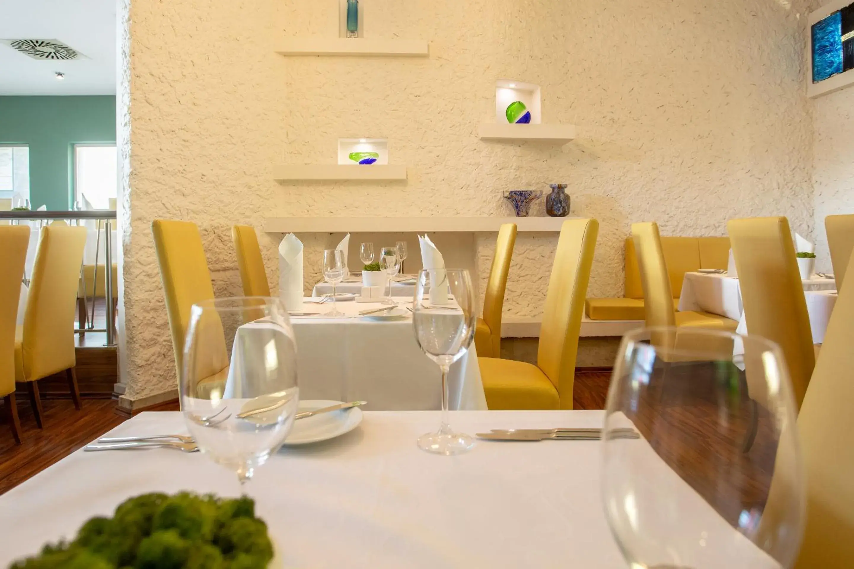 Restaurant/places to eat in Hotel Continental Restaurant/places to eat in Hotel Continental