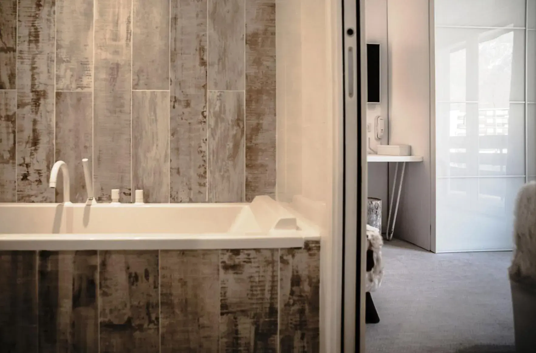 Superior Double Room with Pool Access in Rock Noir & Spa Superior Double Room with Pool Access in Rock Noir & Spa