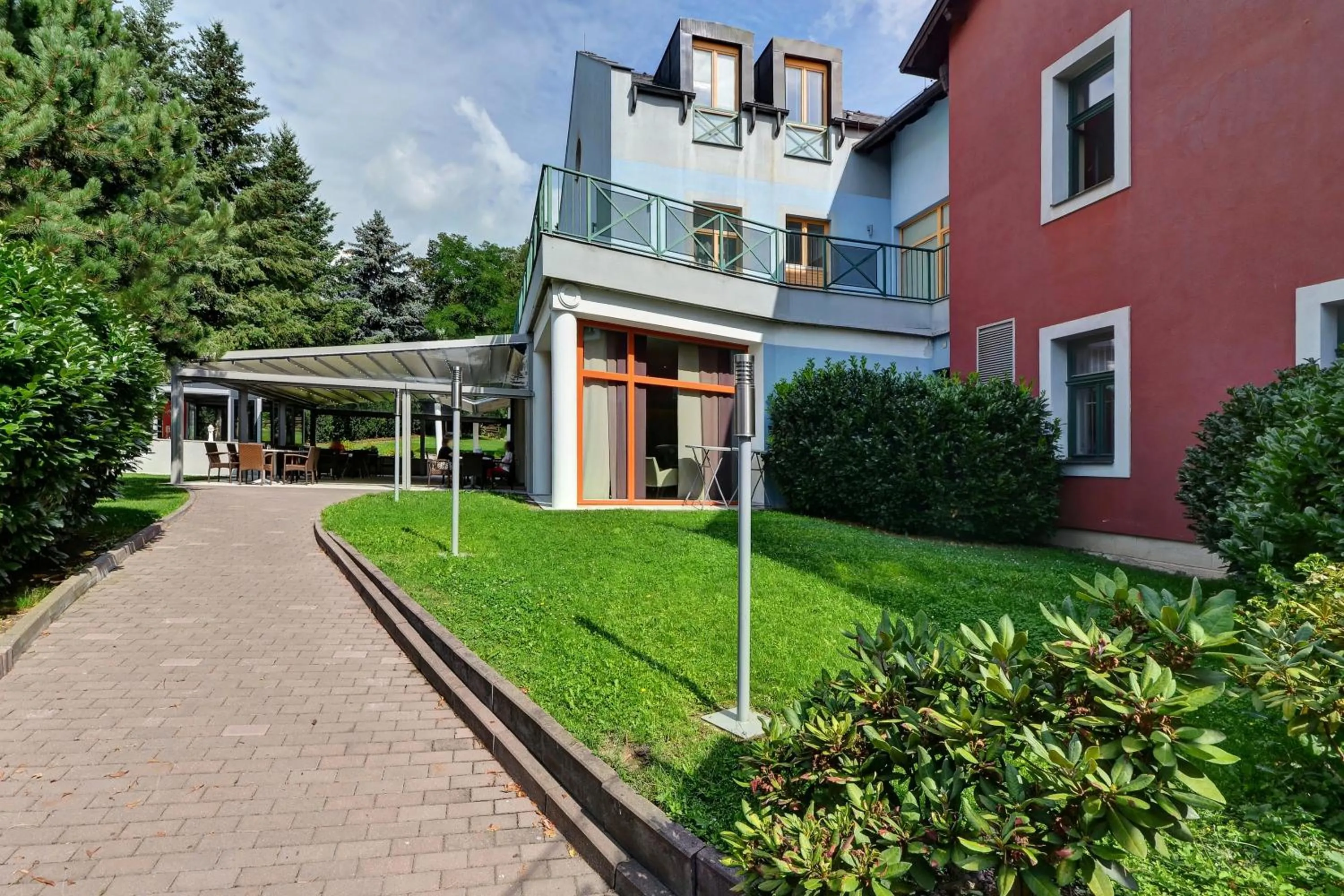 Property building in Hotel U Pramenu