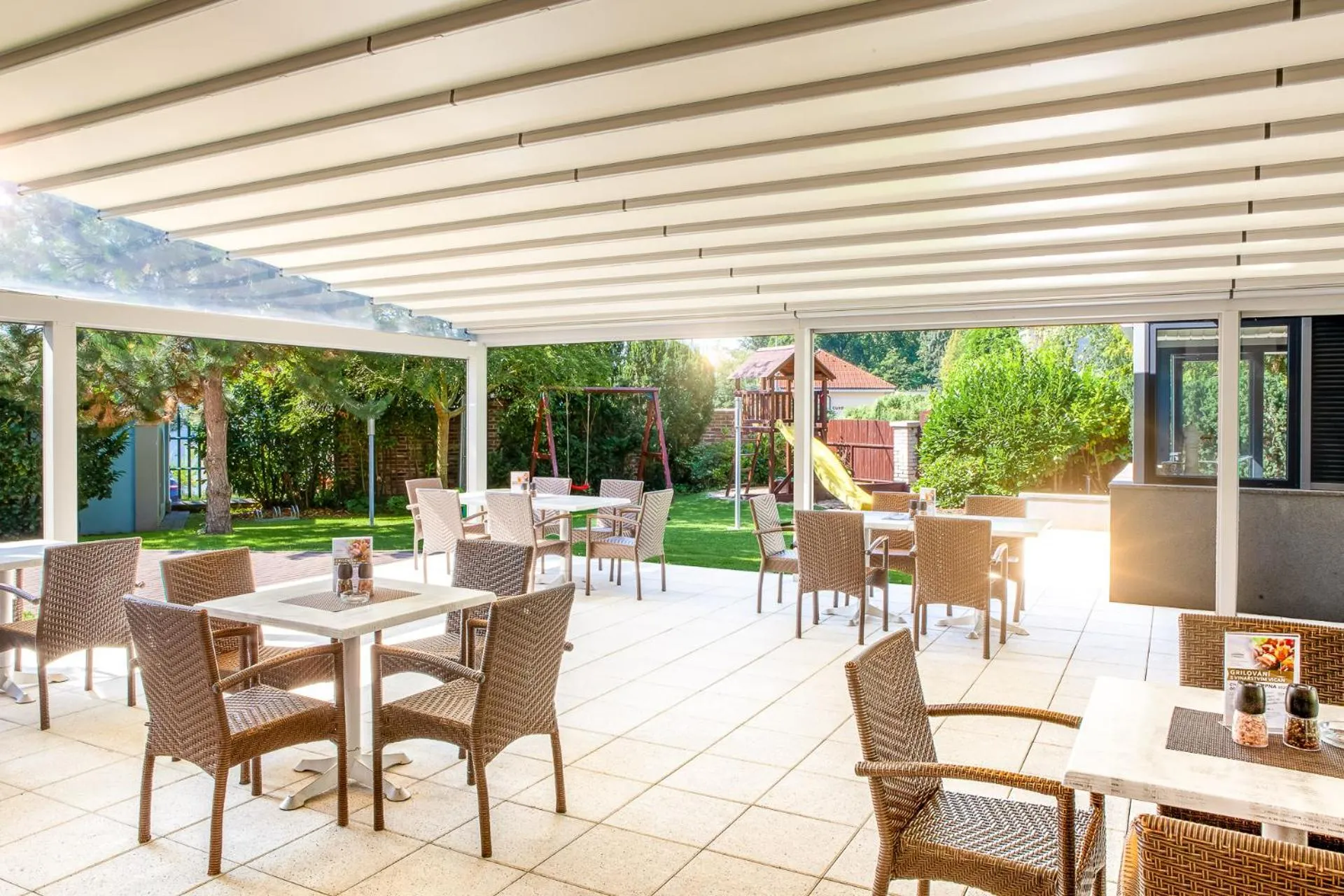 Restaurant/places to eat in Hotel U Pramenu