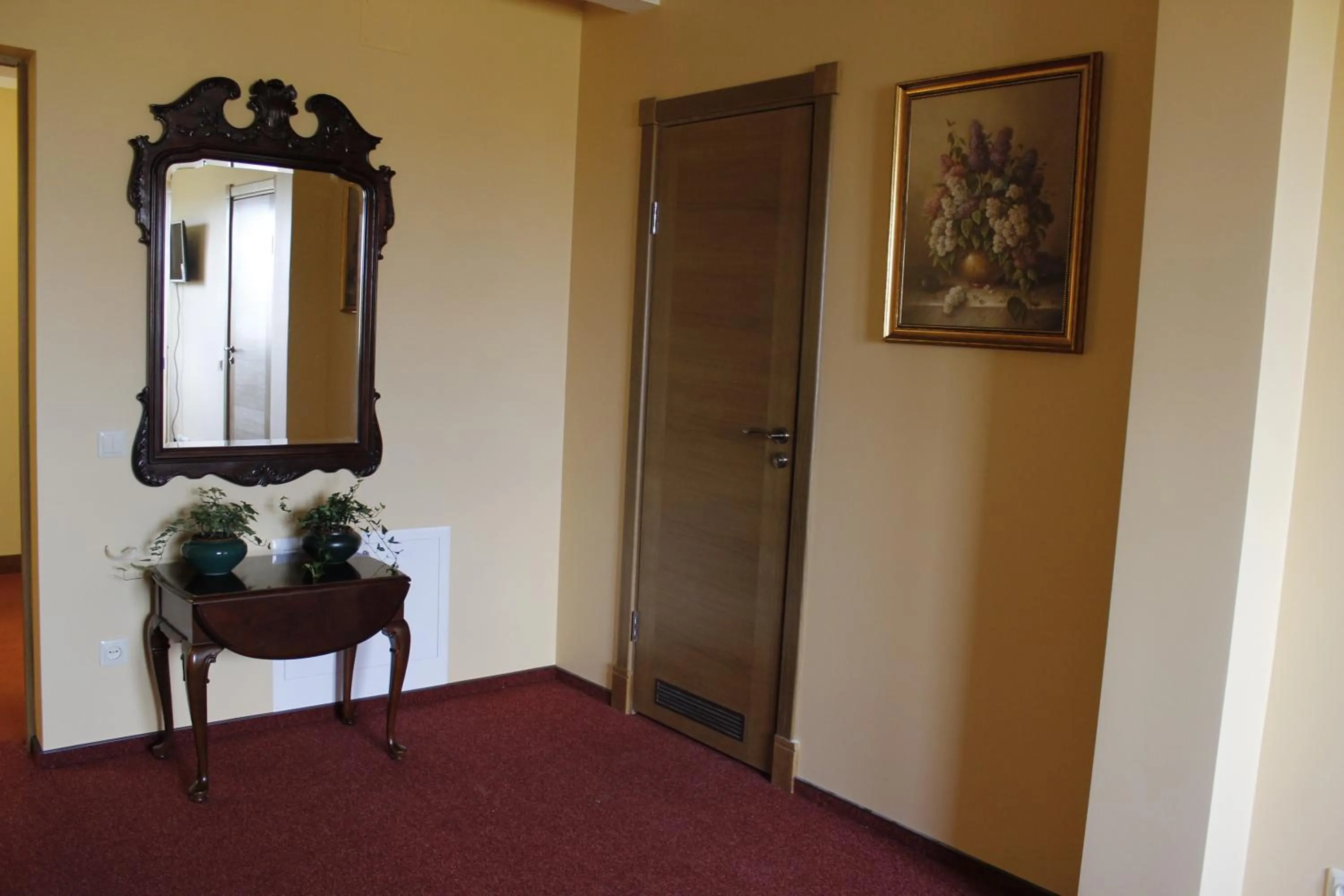 Decorative detail in Hotel Senlīči