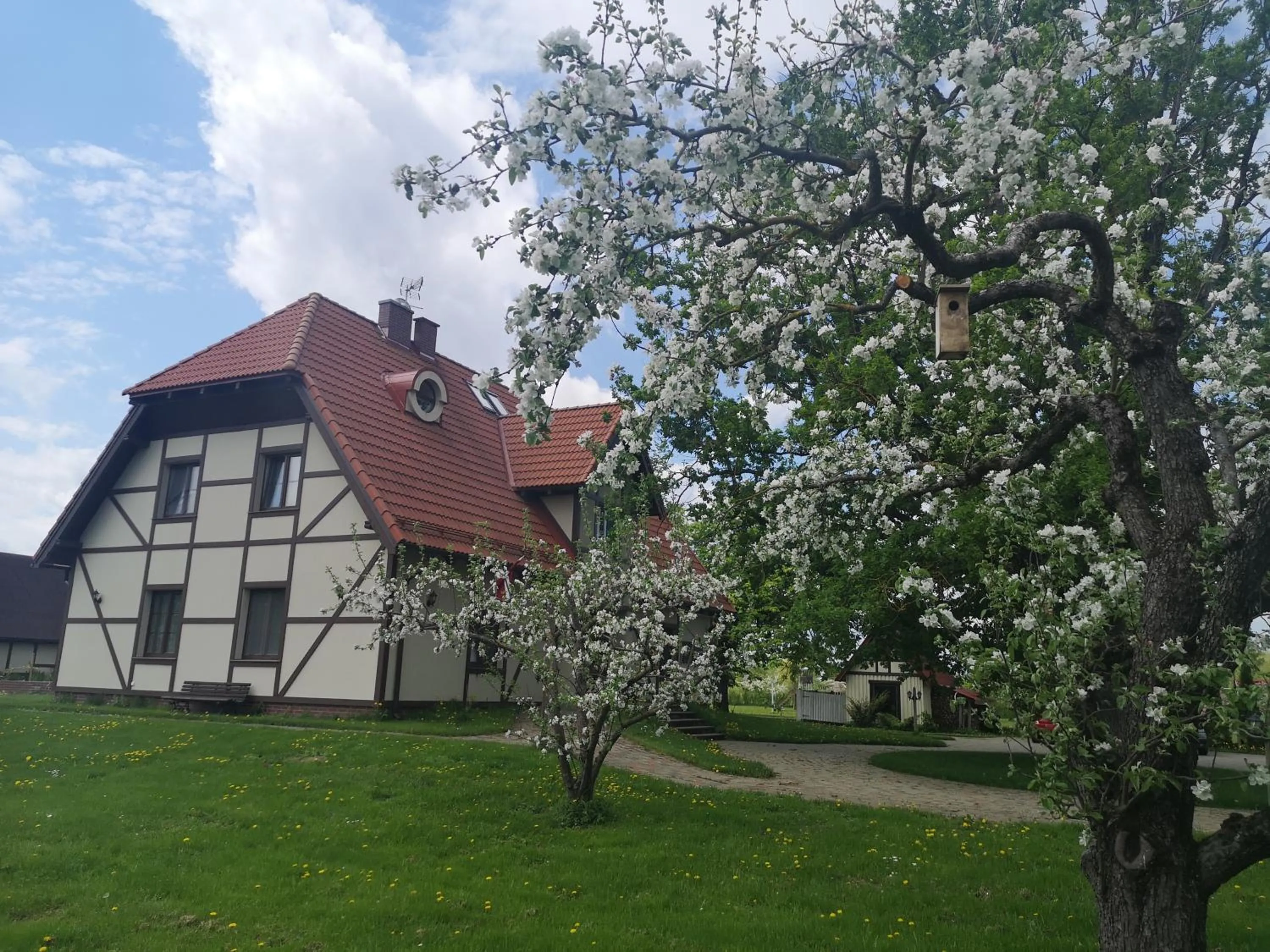 Property building in Hotel Senlīči