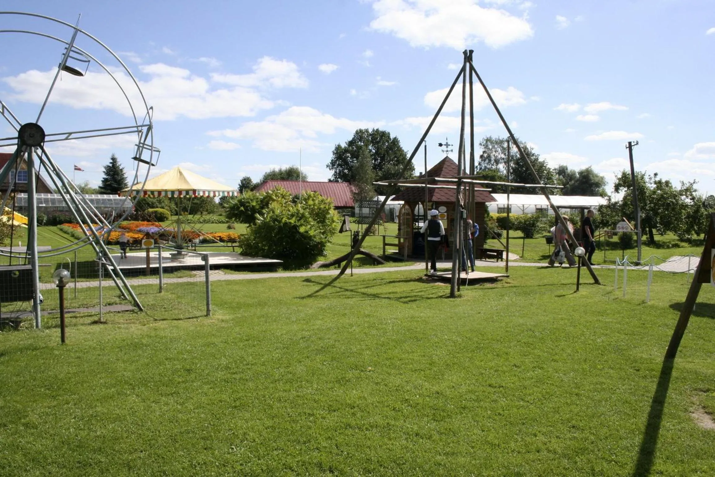Day in Hotel Senlīči