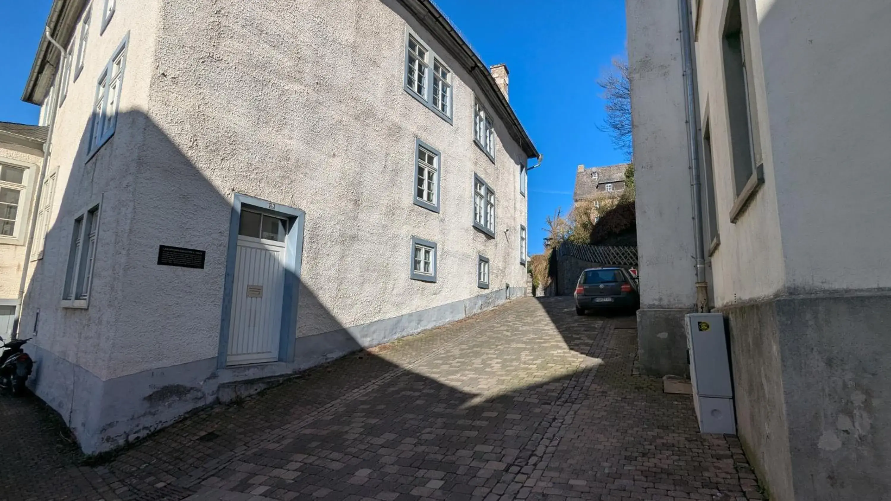 Property building in Altstadthaus Property building in Altstadthaus