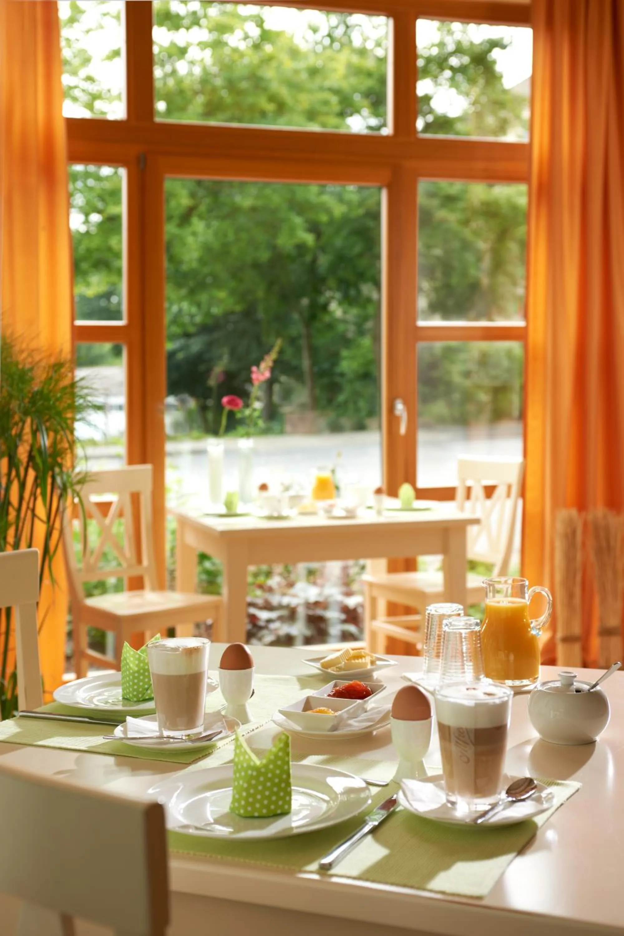 Restaurant/places to eat in Gästehaus No. 3