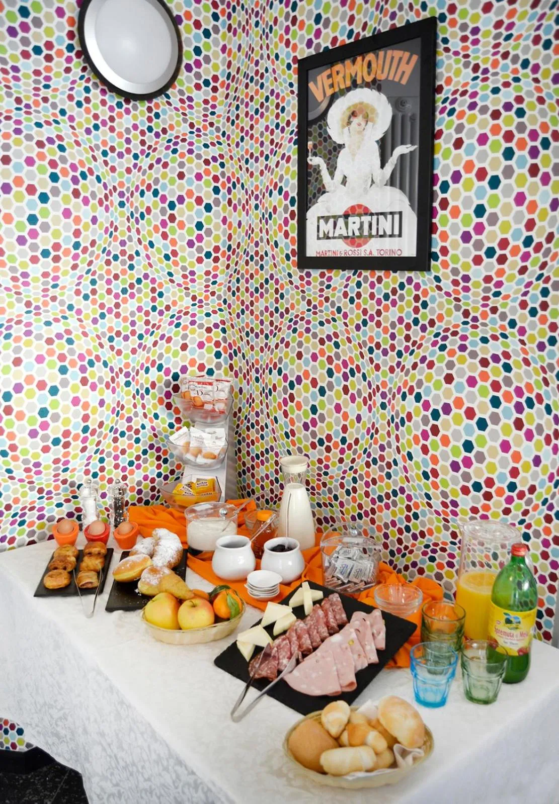 Food and drinks in B&B Seventy Design