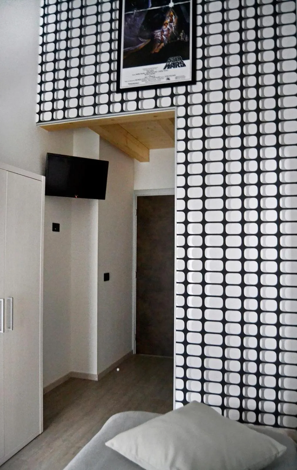 Decorative detail, Bed in B&B Seventy Design