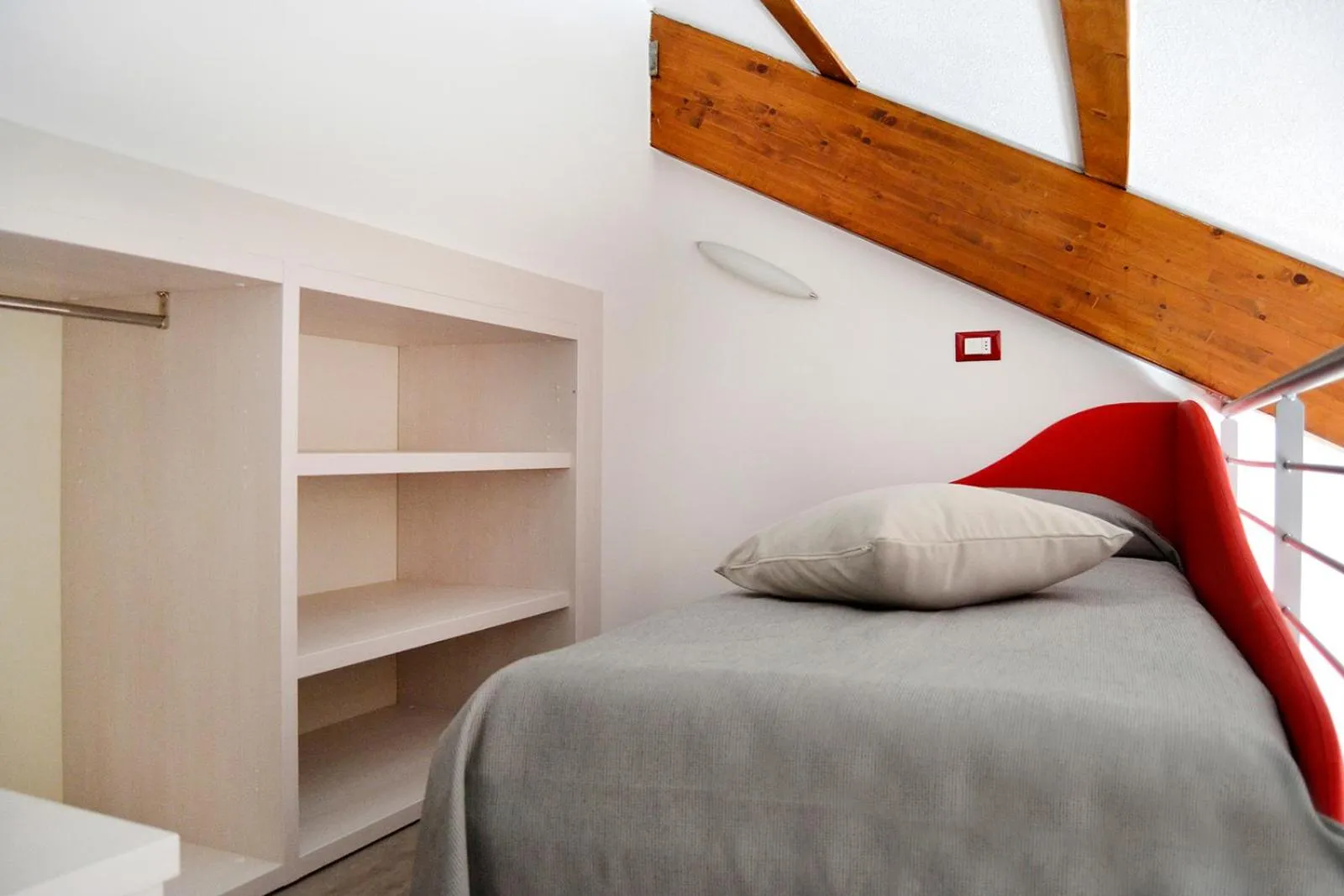 Bed in B&B Seventy Design