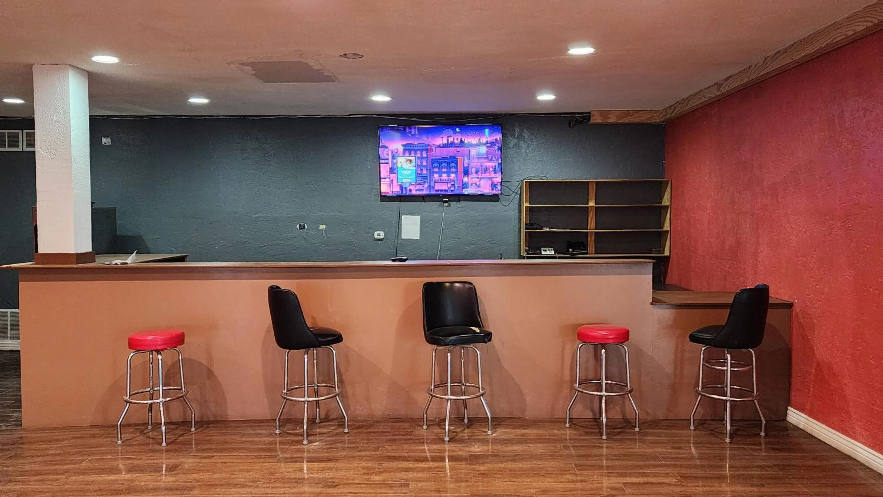 Billiard in B&J HOTEL AND APARTMENTS