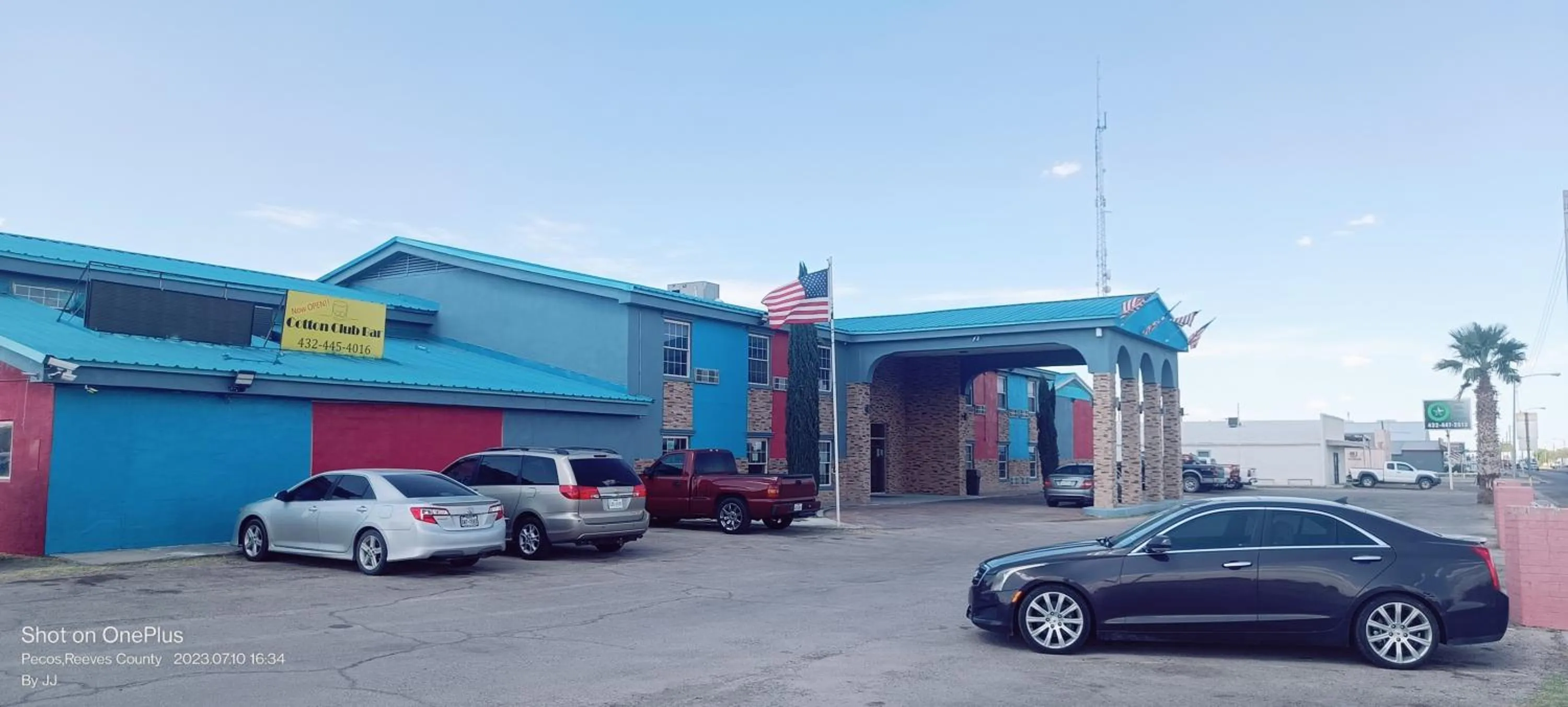 Property building in B&J HOTEL AND APARTMENTS