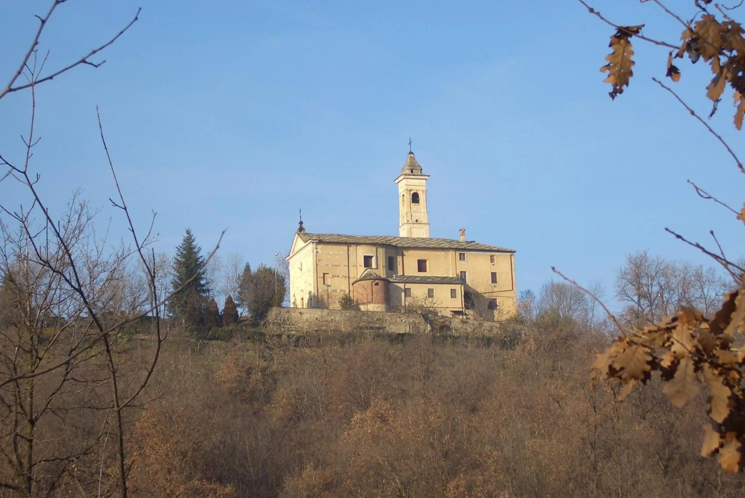 Nearby landmark in U Tej