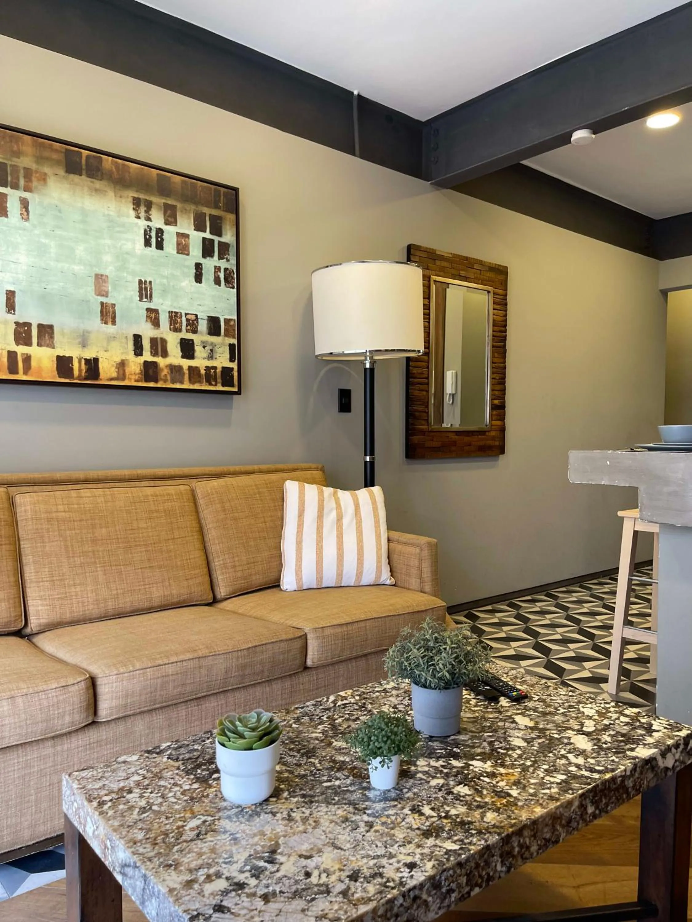 Seating Area in Departamento en la CONDESA Cama KING SIZE