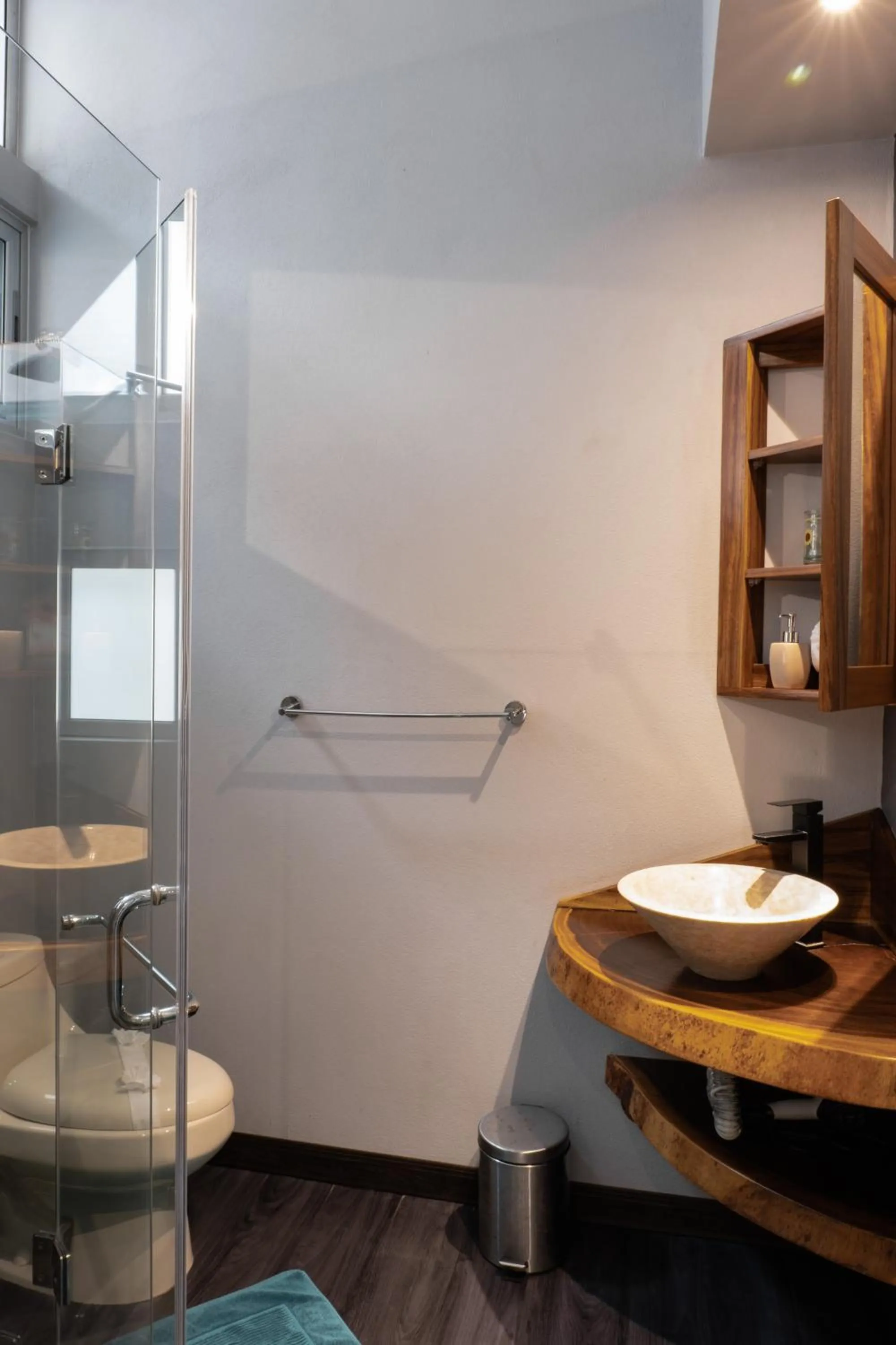 Shower in Hotel FAREMITI Uvita