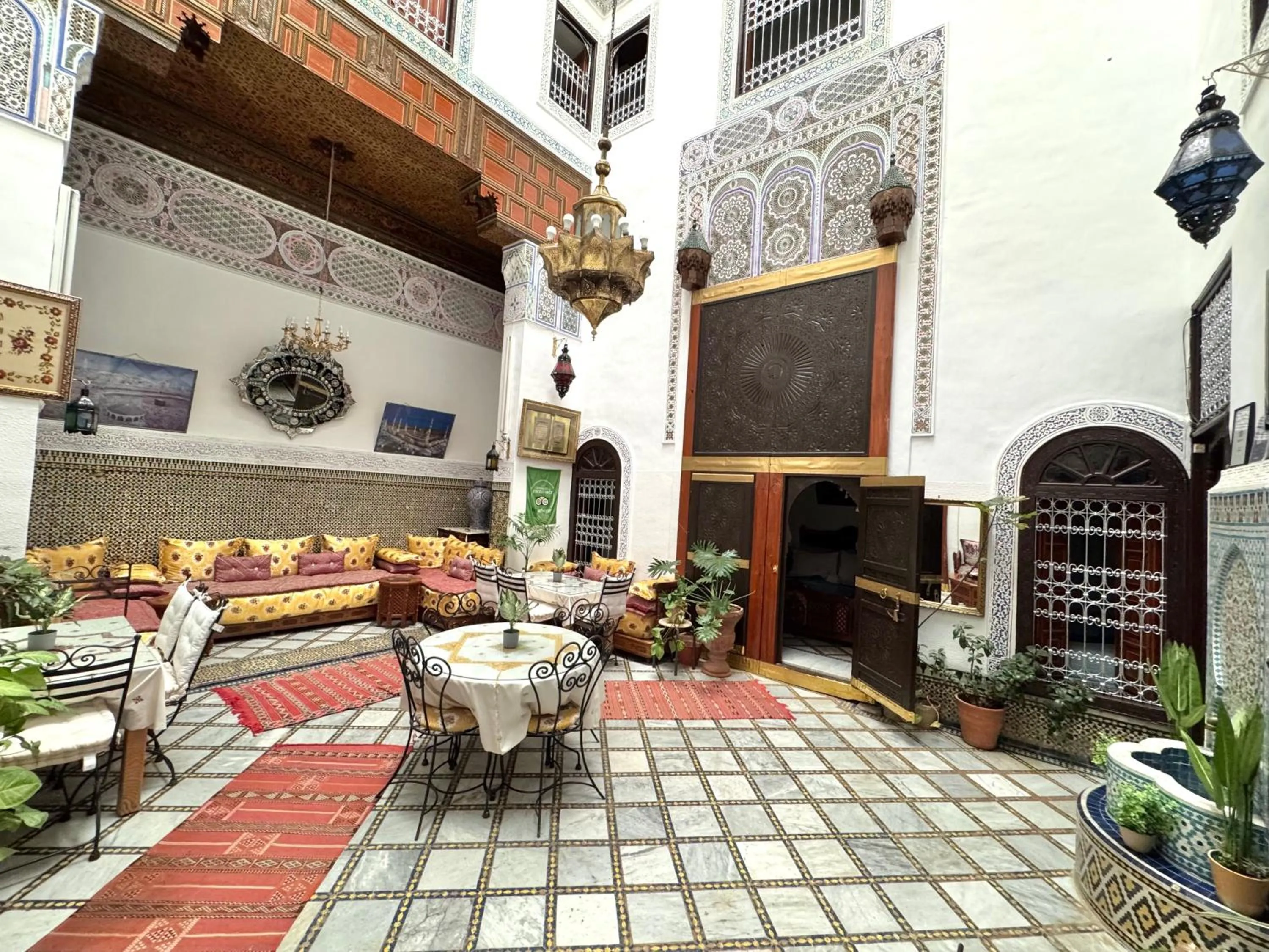 Property building in Riad Meski
