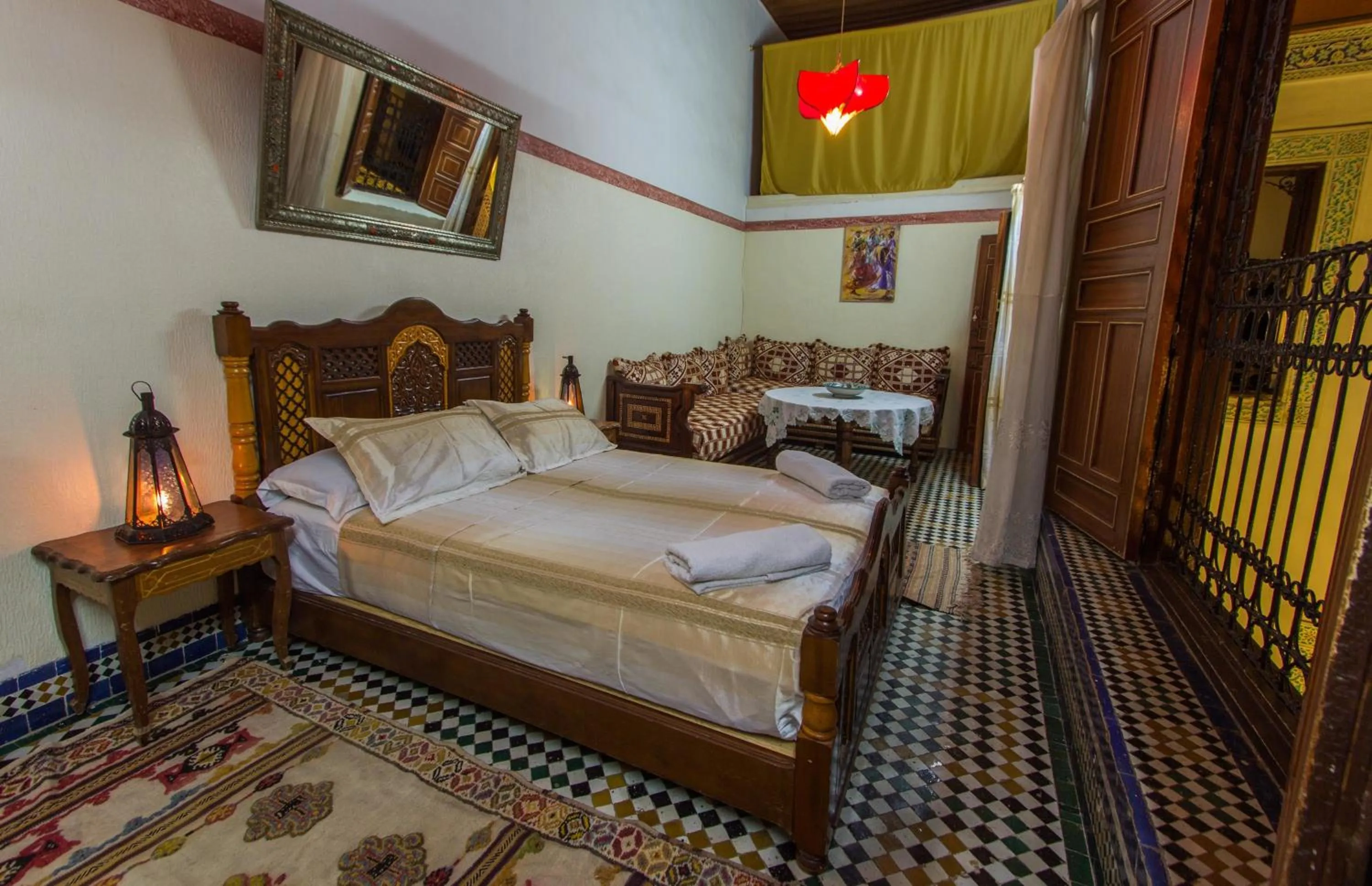Photo of the whole room, Bed in Riad Meski