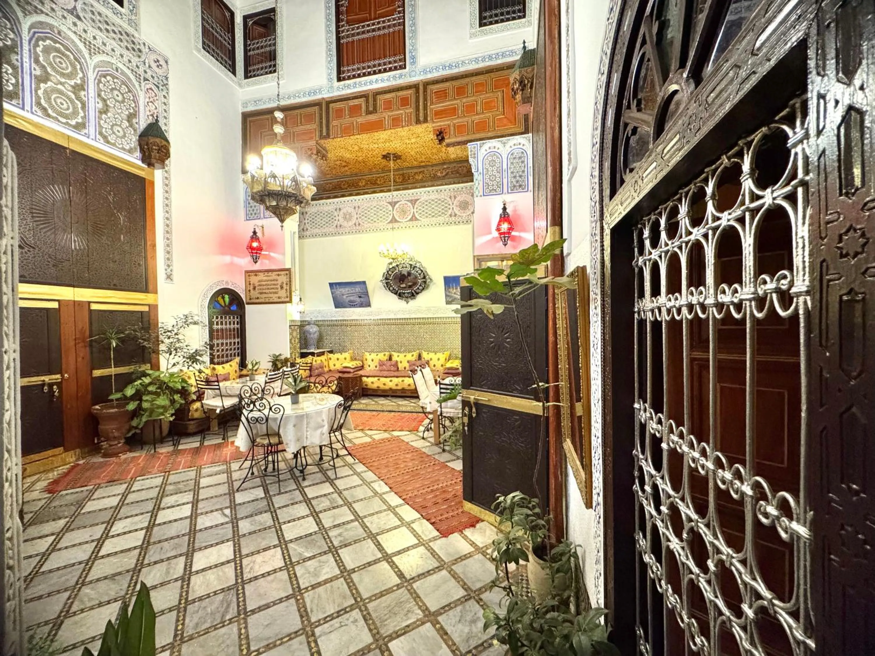 Property building in Riad Meski