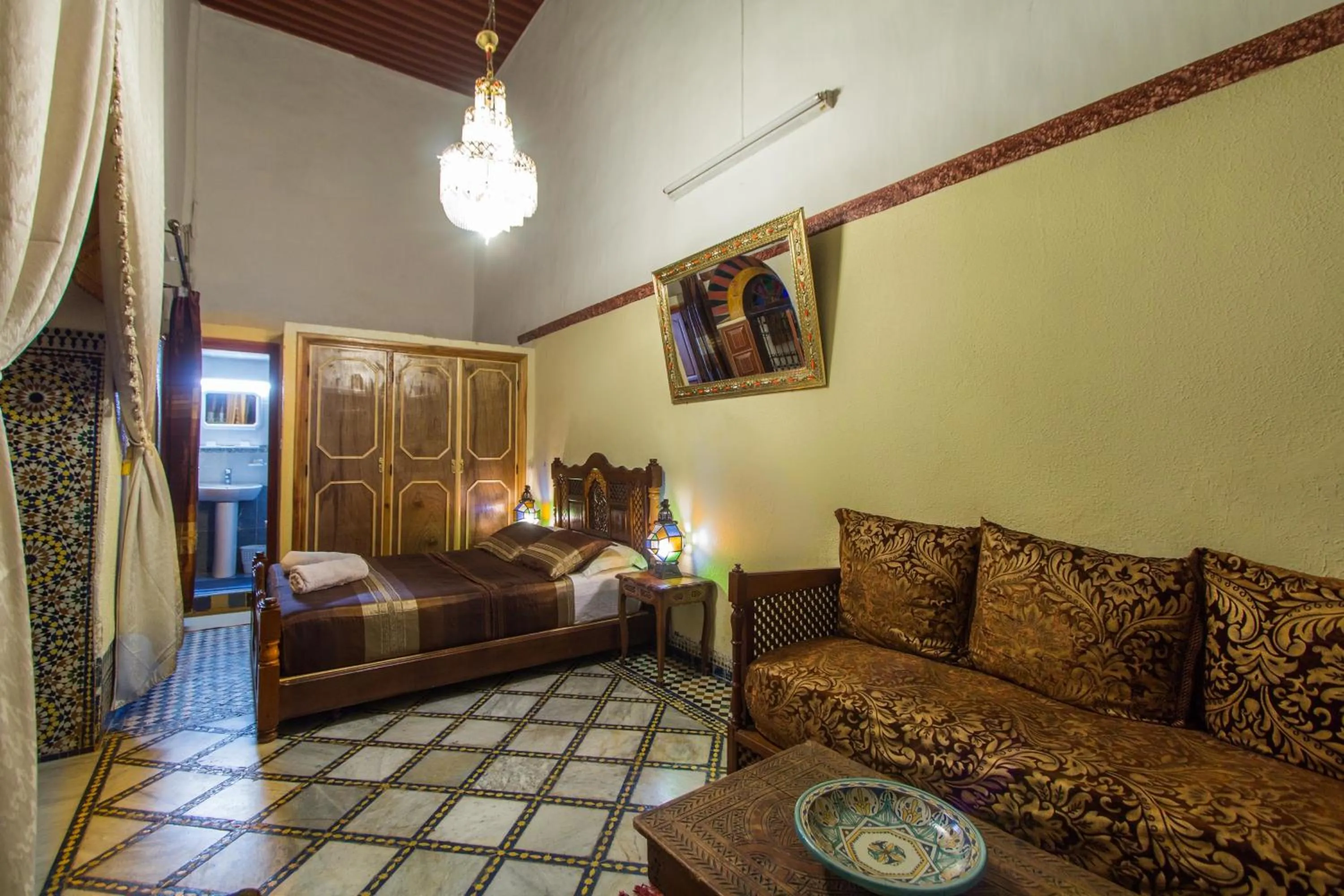 Photo of the whole room in Riad Meski