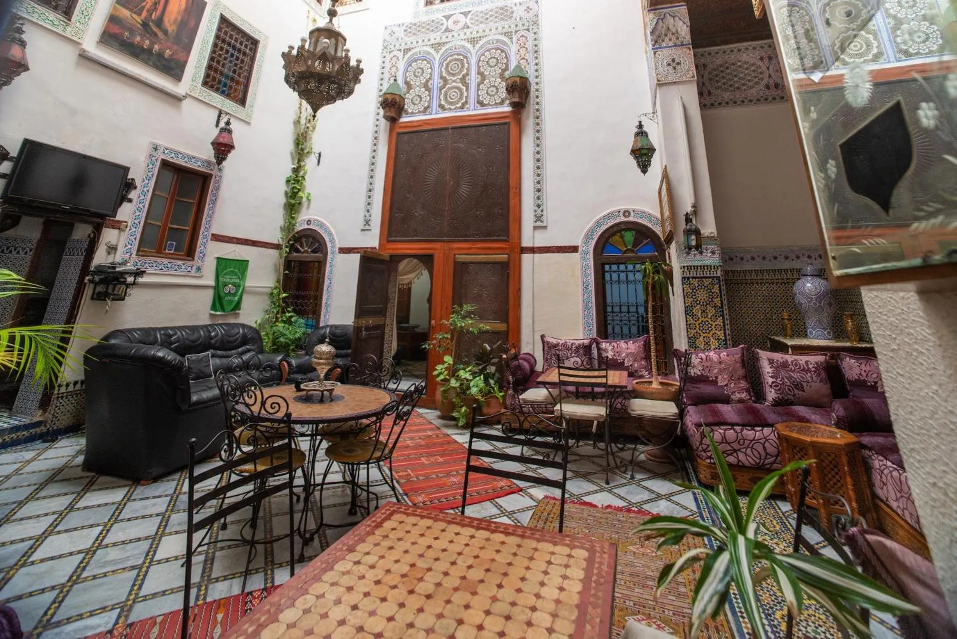 TV and multimedia in Riad Meski