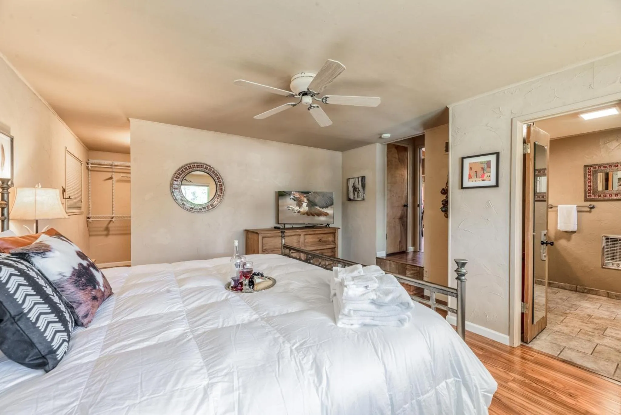 Bed in The Painted Horse Retreat