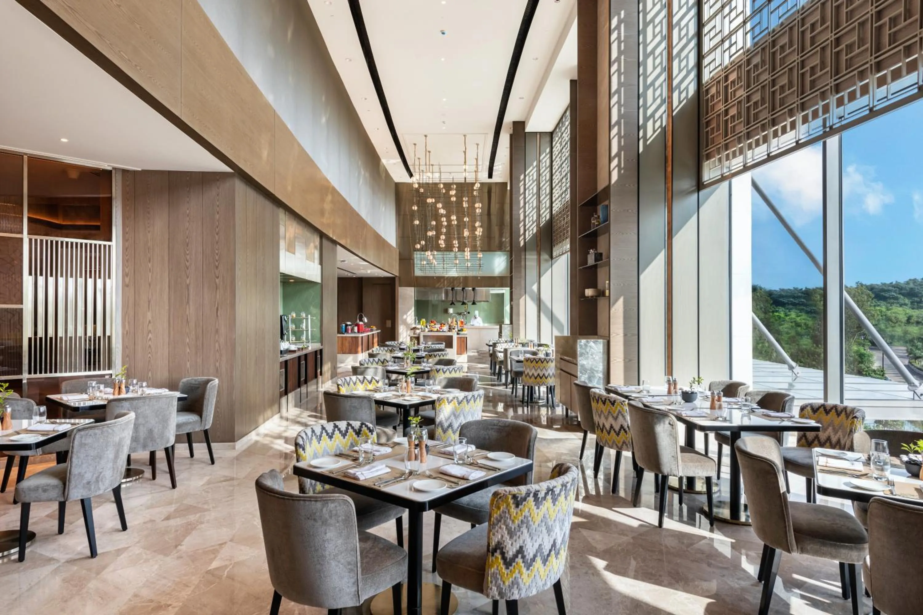 Restaurant/places to eat in Taj Lakefront Bhopal