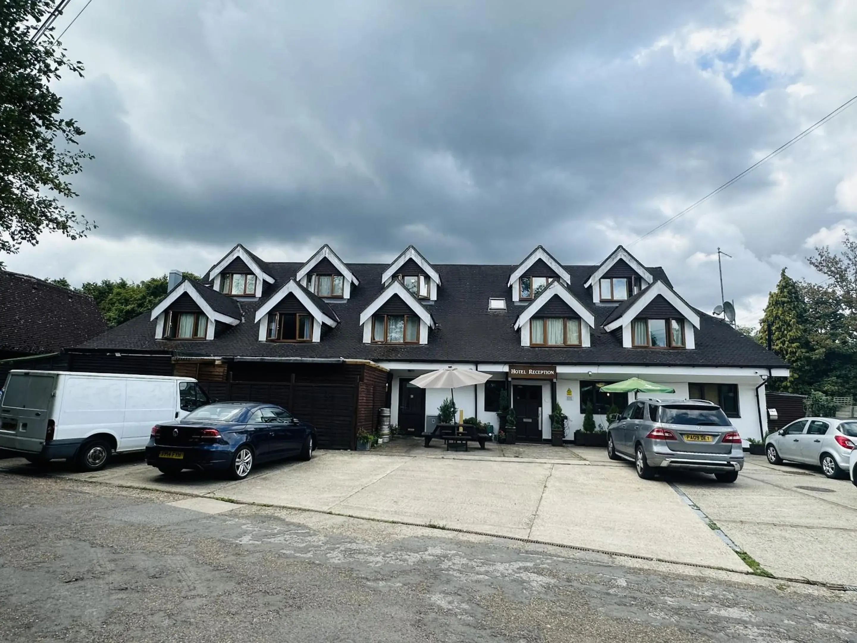 Property building in woodcock inn Property building in woodcock inn