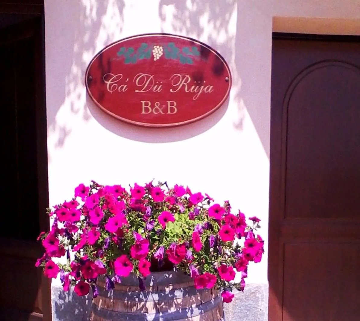 Facade/entrance in Cà Du Ruja