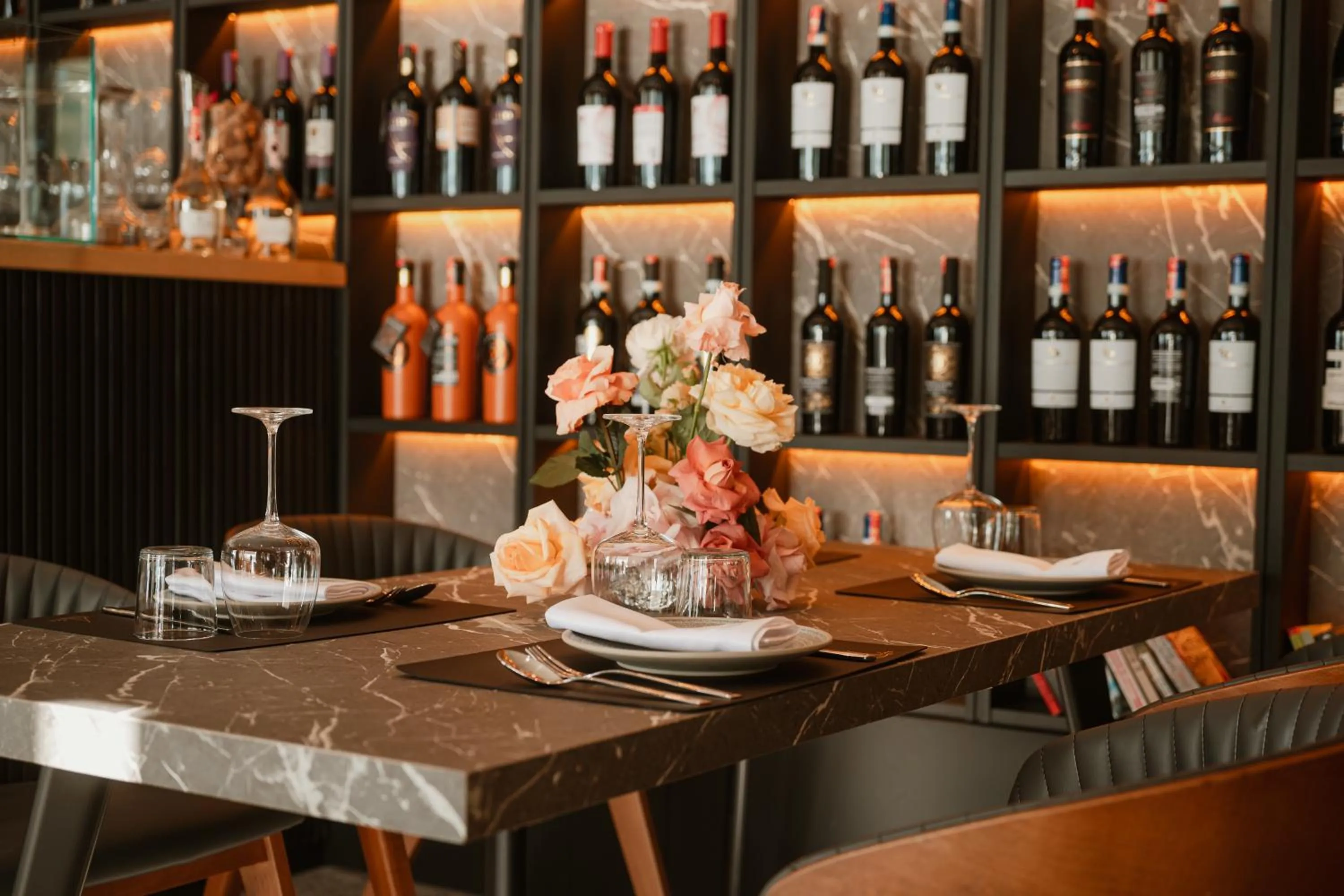 Restaurant/places to eat in Hotel Liro - Adults Only