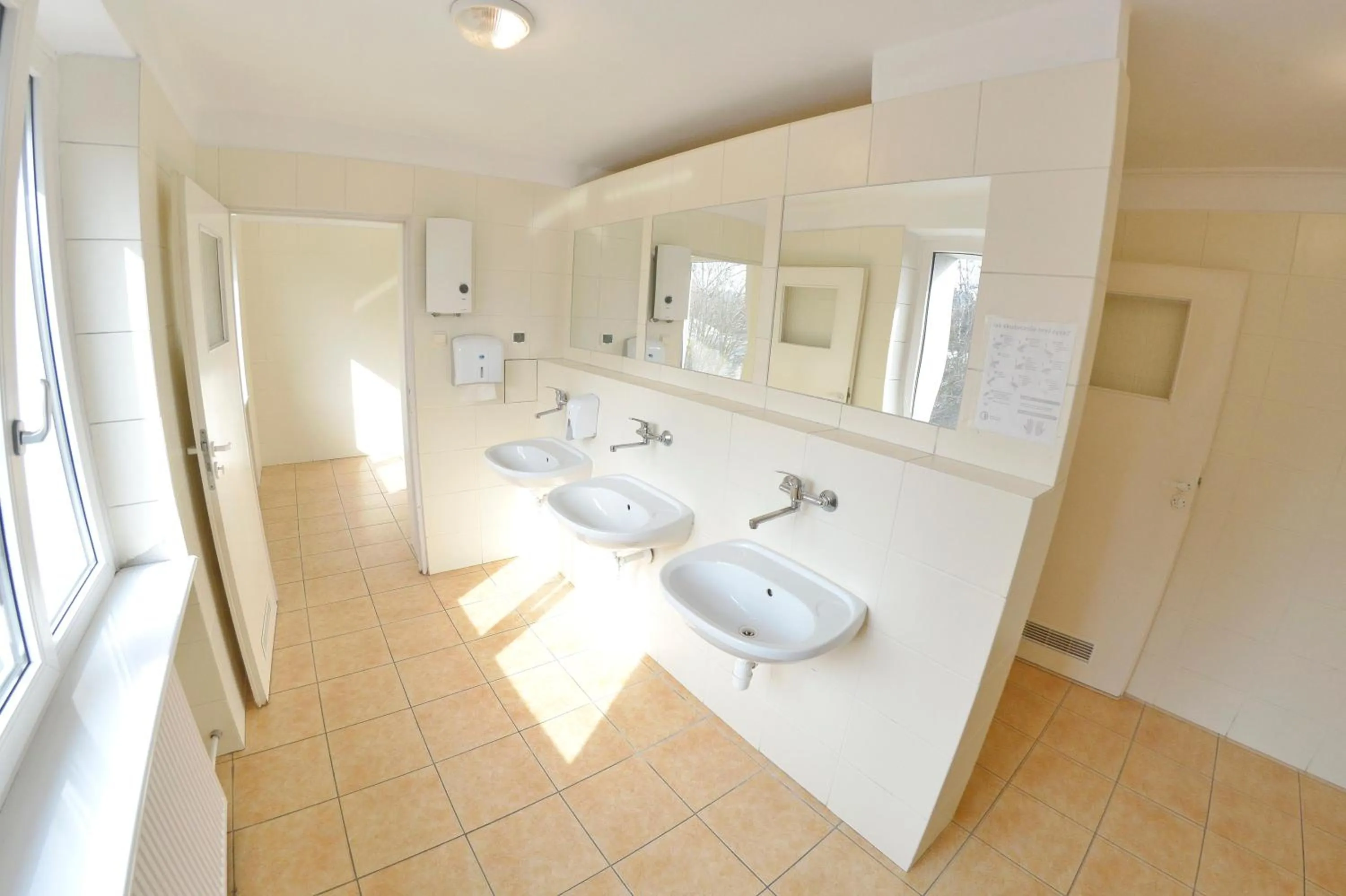 Shower in Twój Hostel Ruda Śląska