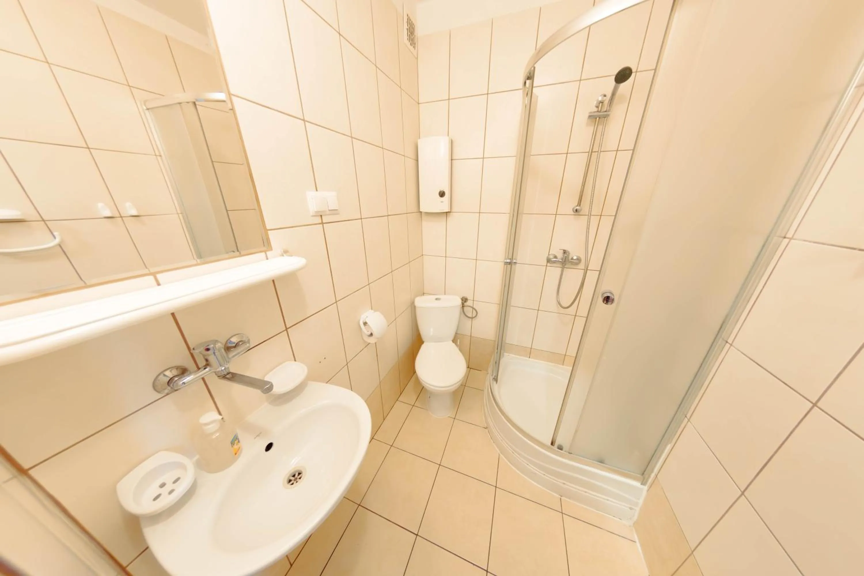 Shower in Twój Hostel Ruda Śląska