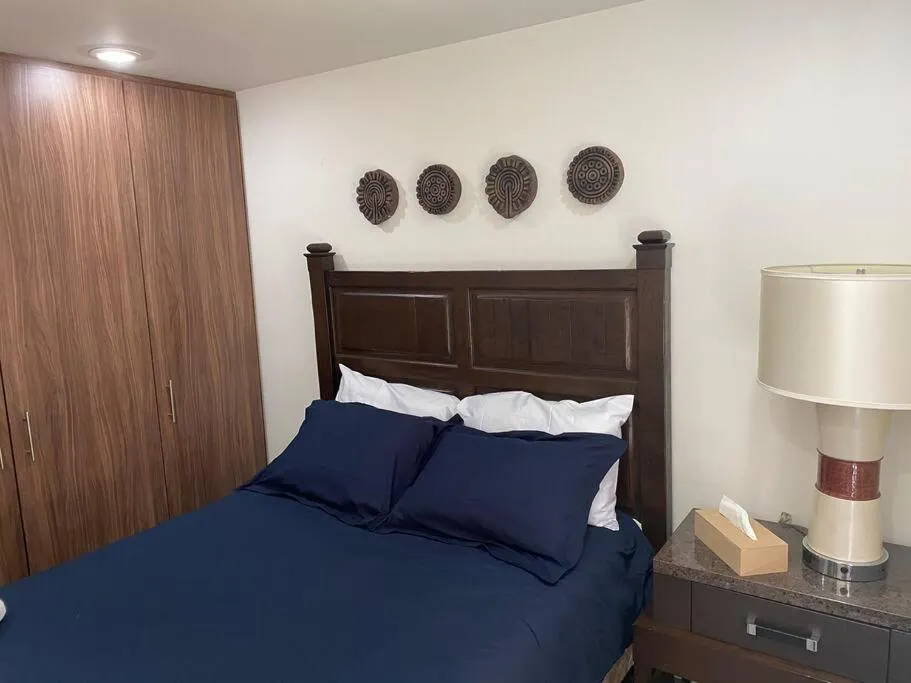 Bed in GRAN UBICACIÓN, en la zona de SANTA FE, KING BED