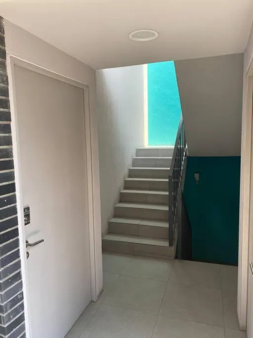 GRAN UBICACIÓN, en la zona de SANTA FE, KING BED