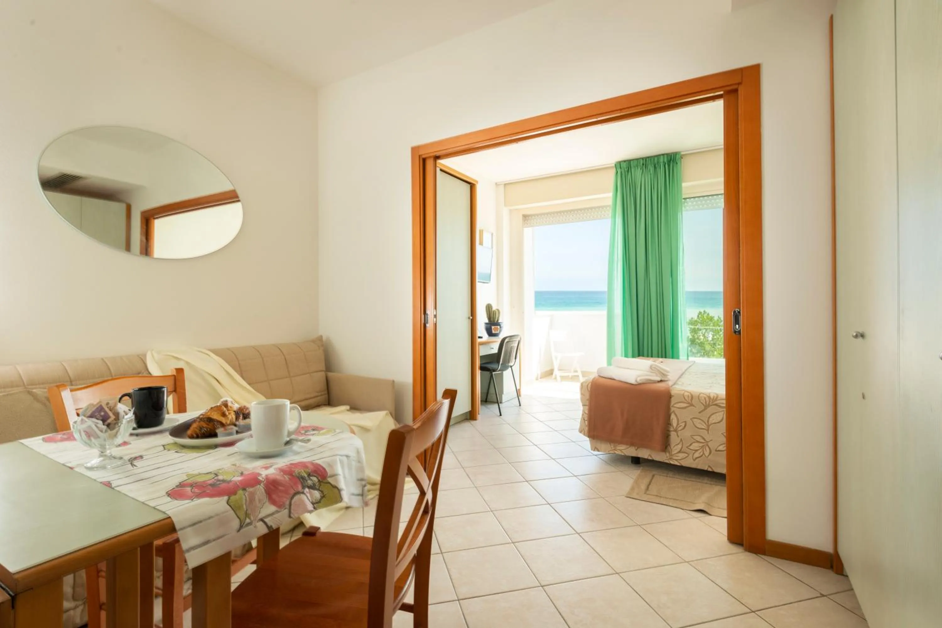 Sea Front Apartment with Balcony in Hotel Residence Imperial