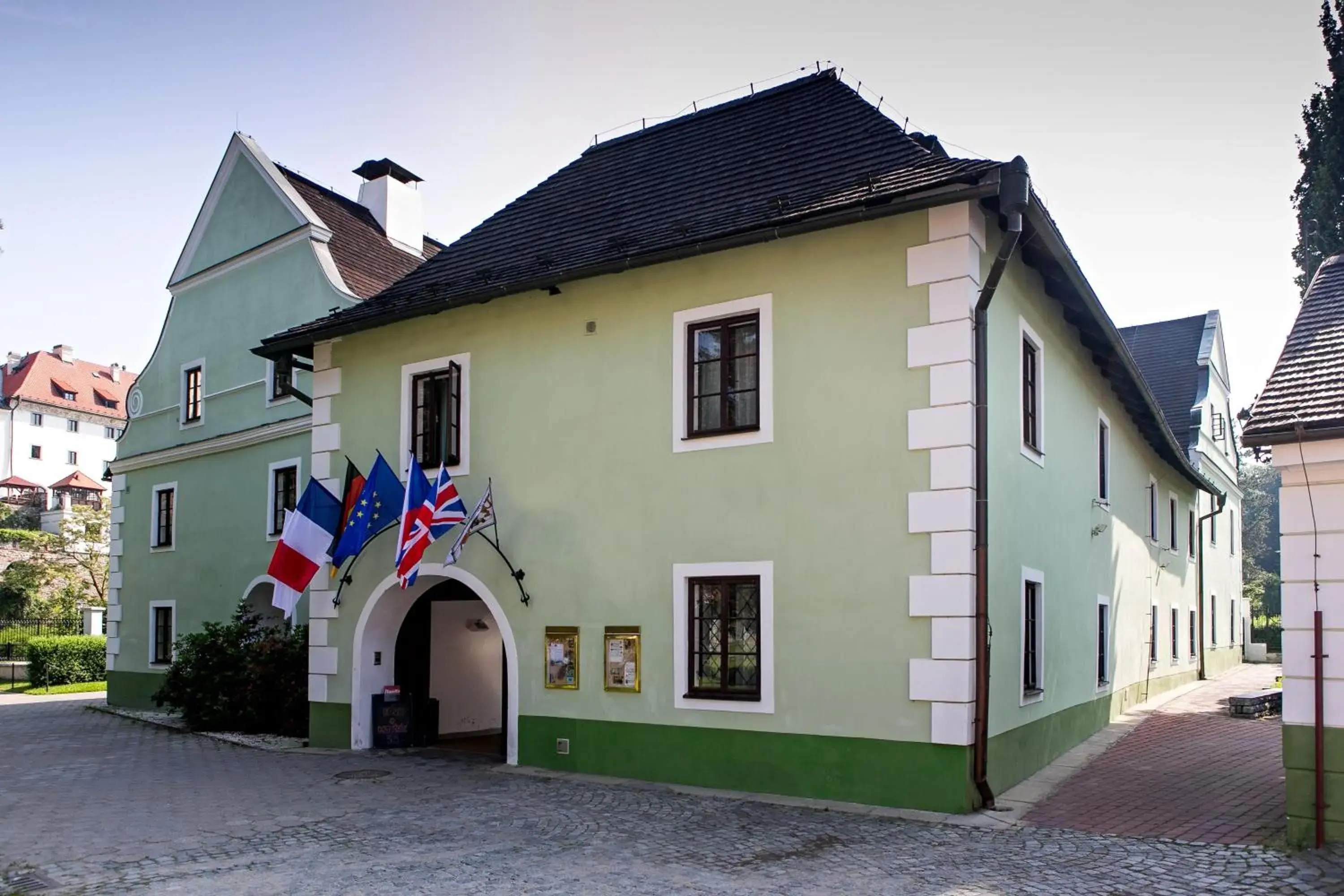 Property building in Rožmberský dvůr Property building in Rožmberský dvůr