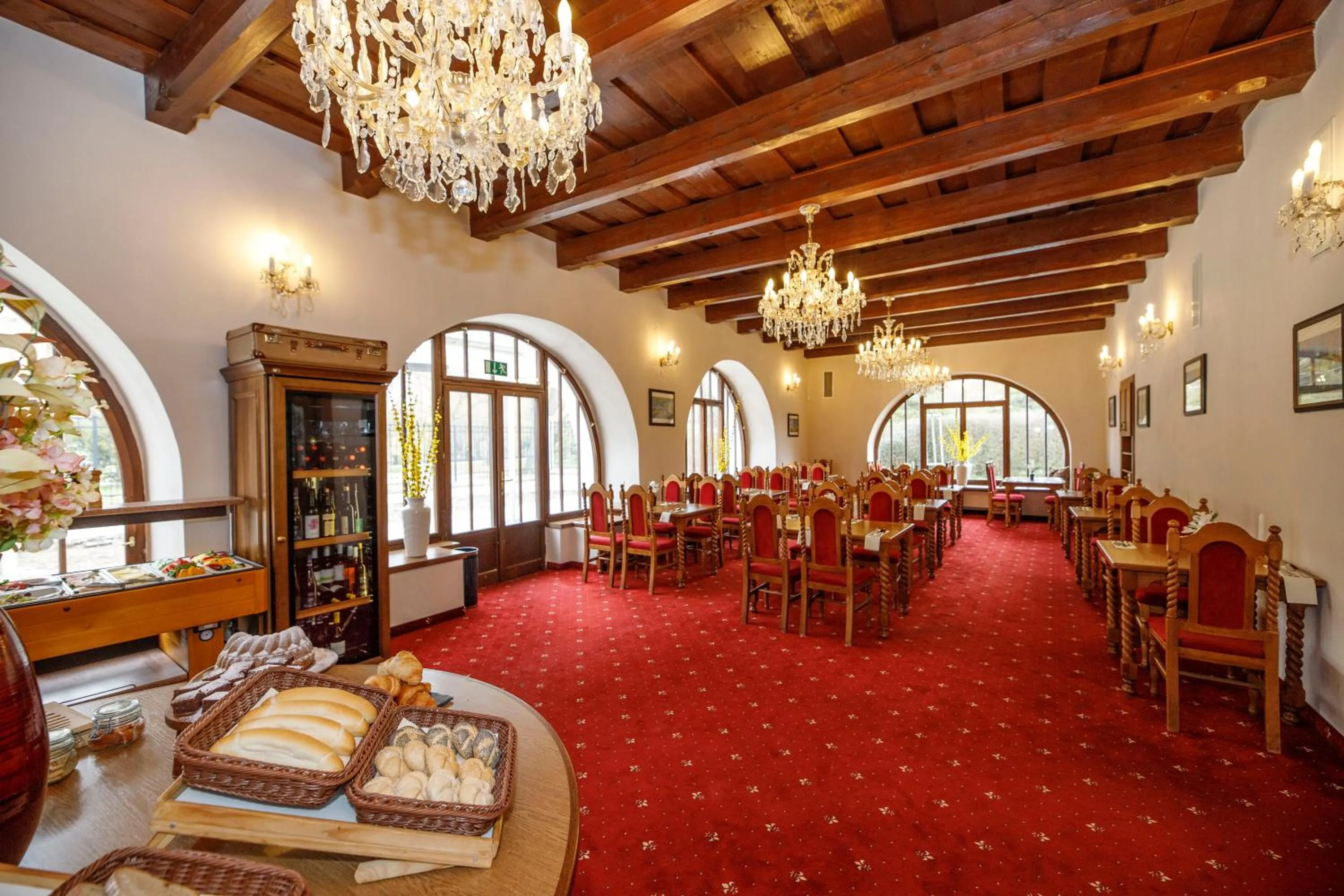 Restaurant/places to eat in Rožmberský dvůr