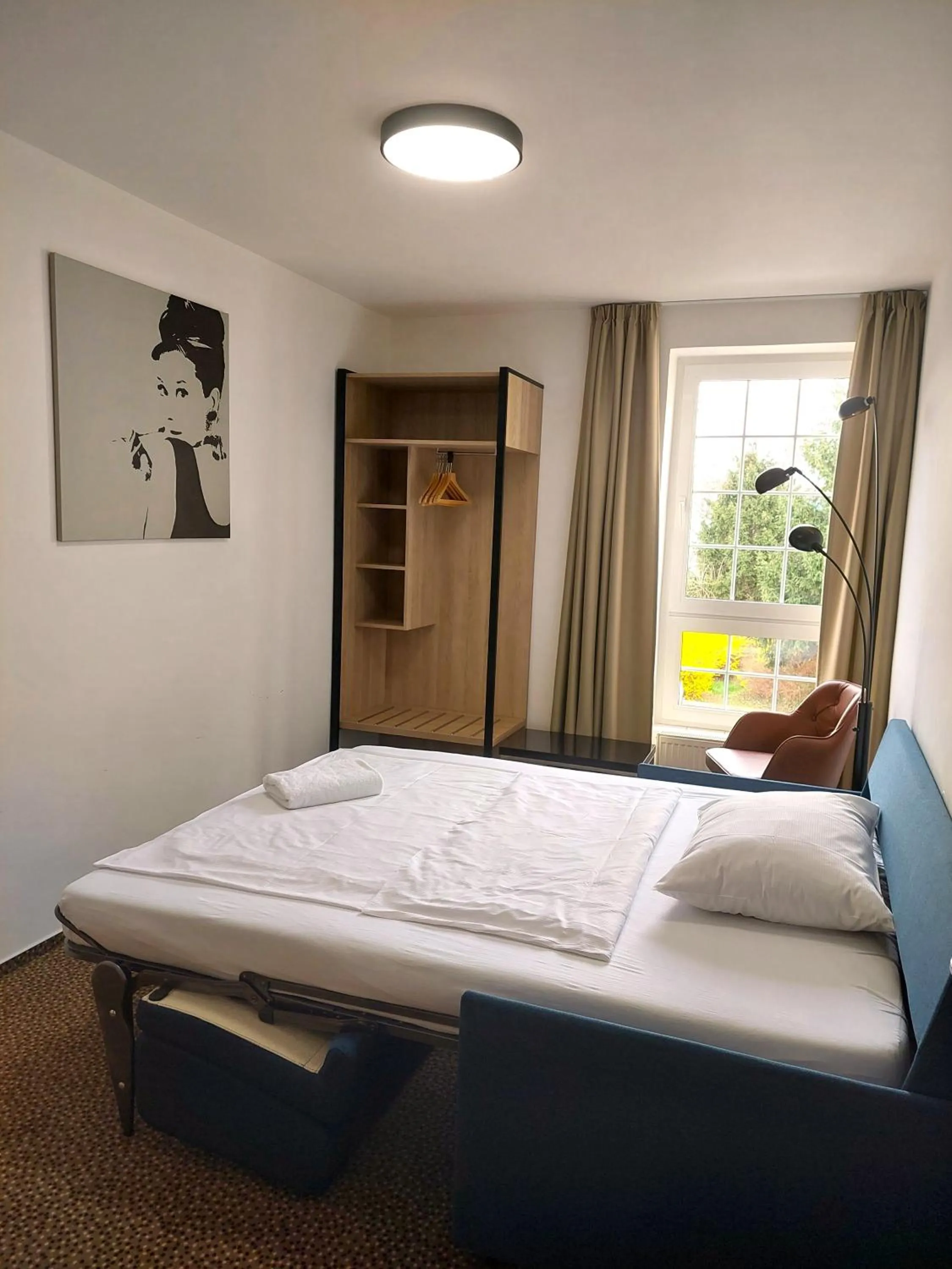 Bedroom, Bed in Hotel Avion