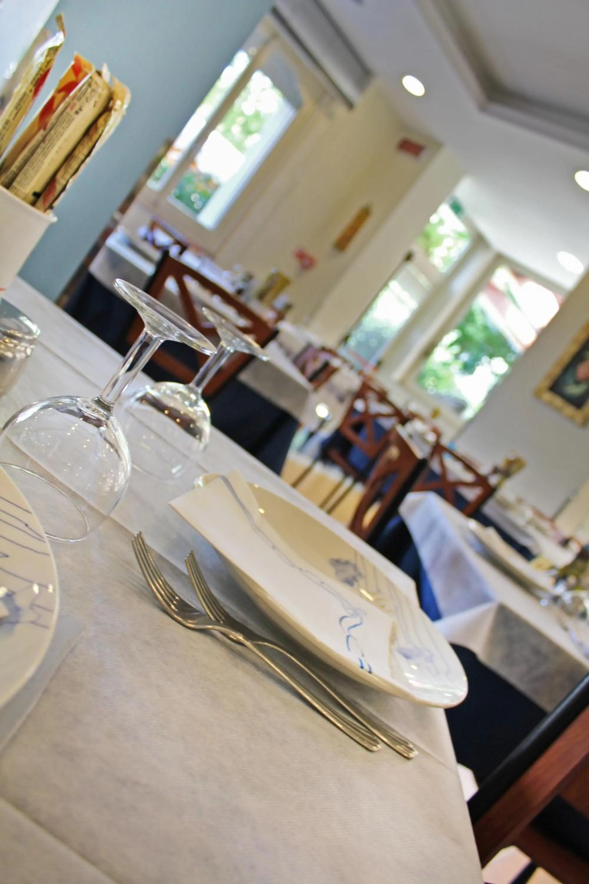 Restaurant/places to eat in Hotel Metron
